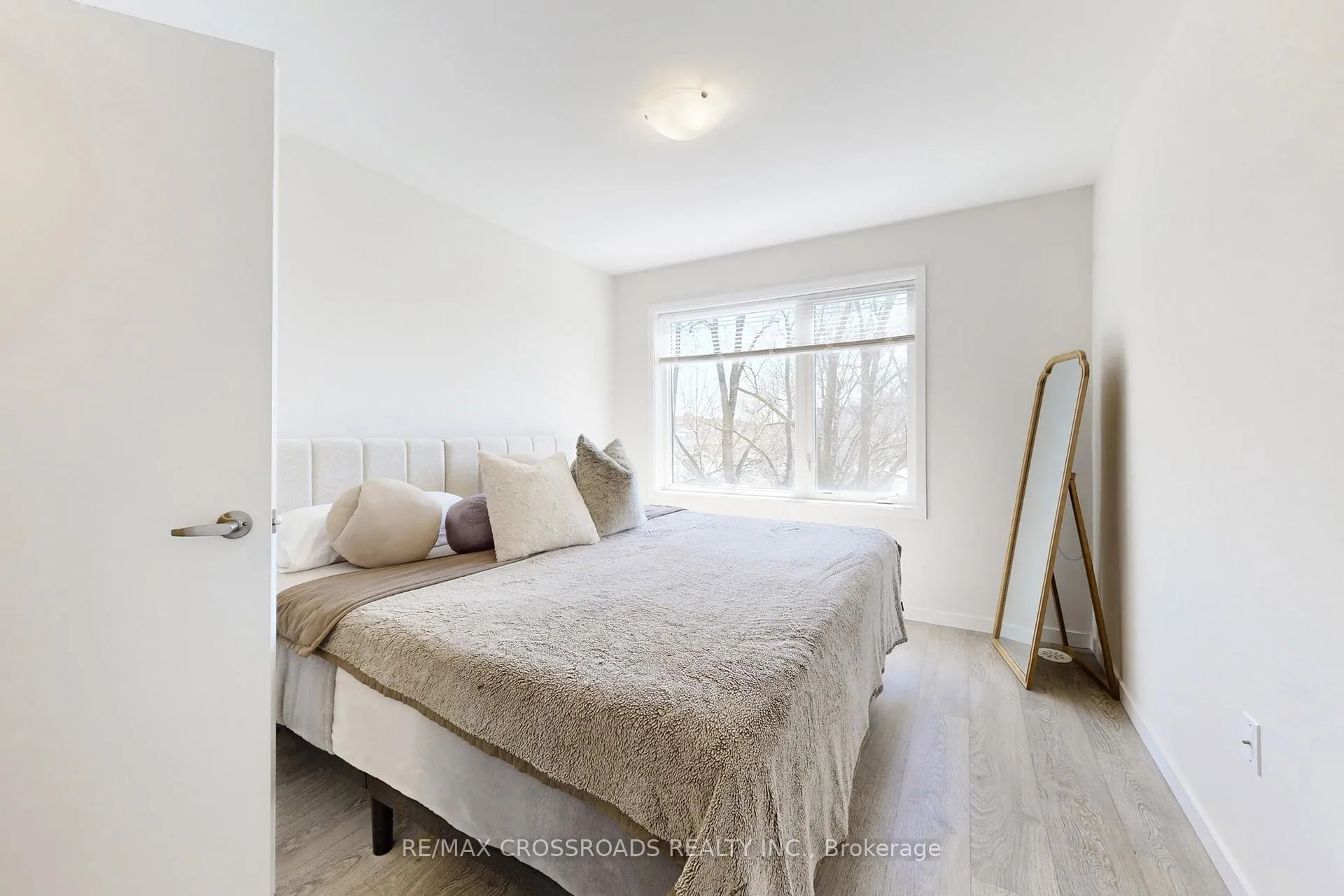 Photo 18 of Unit 10, 100 Alex Gardner Circle, Aurora, Aurora Village — HOMEH