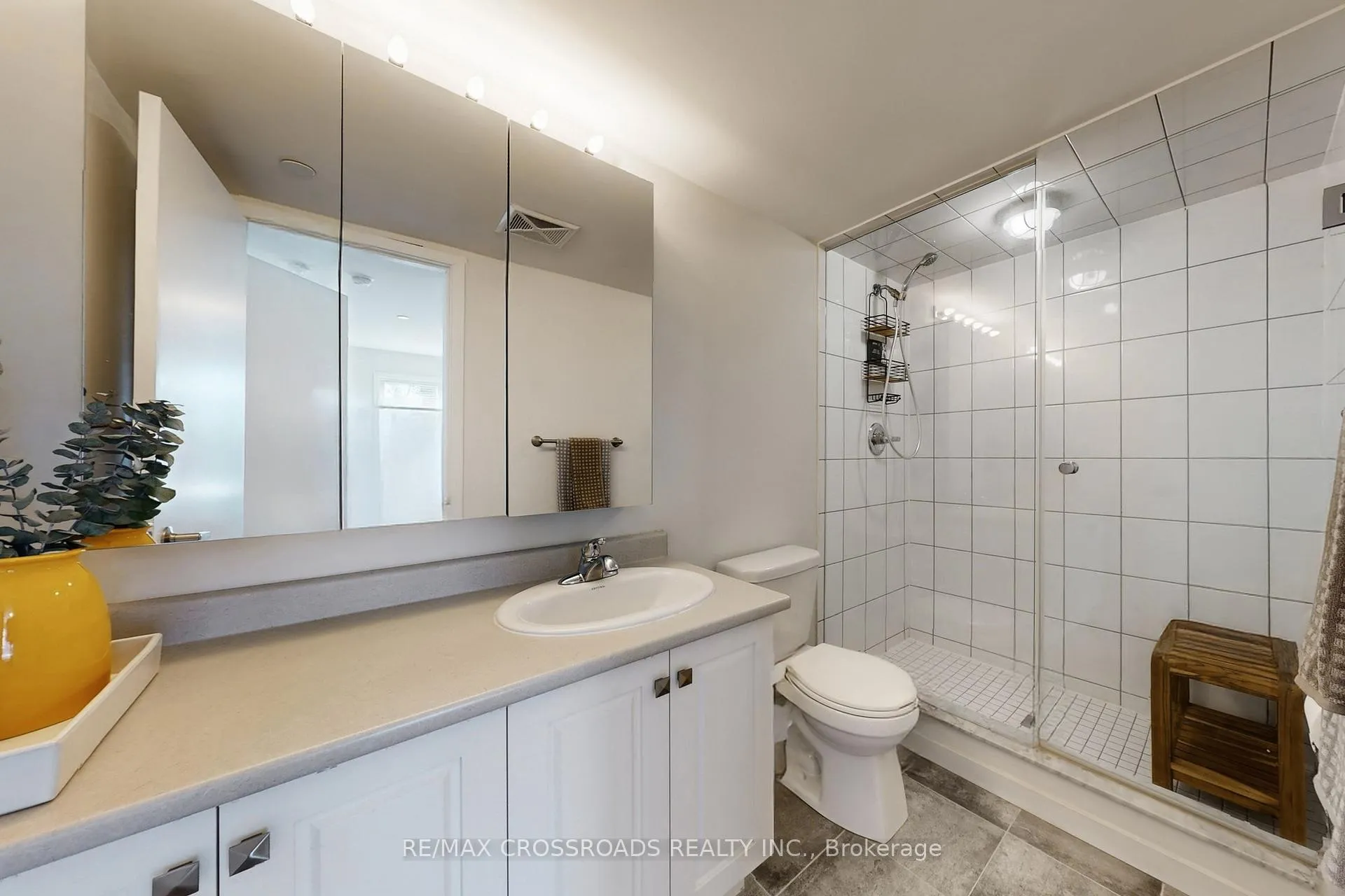 Photo 20 of Unit 10, 100 Alex Gardner Circle, Aurora, Aurora Village — HOMEH