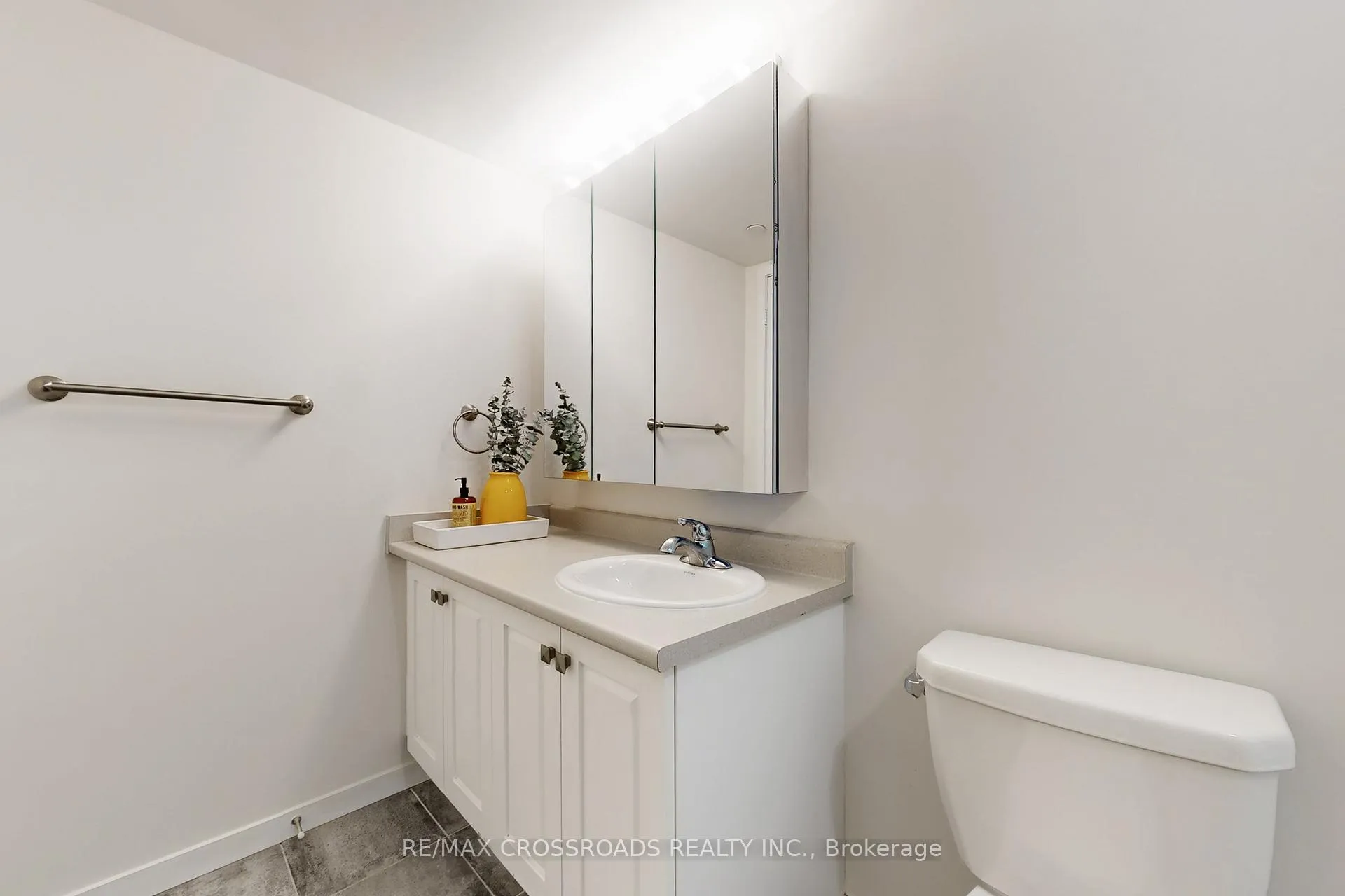 Photo 21 of Unit 10, 100 Alex Gardner Circle, Aurora, Aurora Village — HOMEH