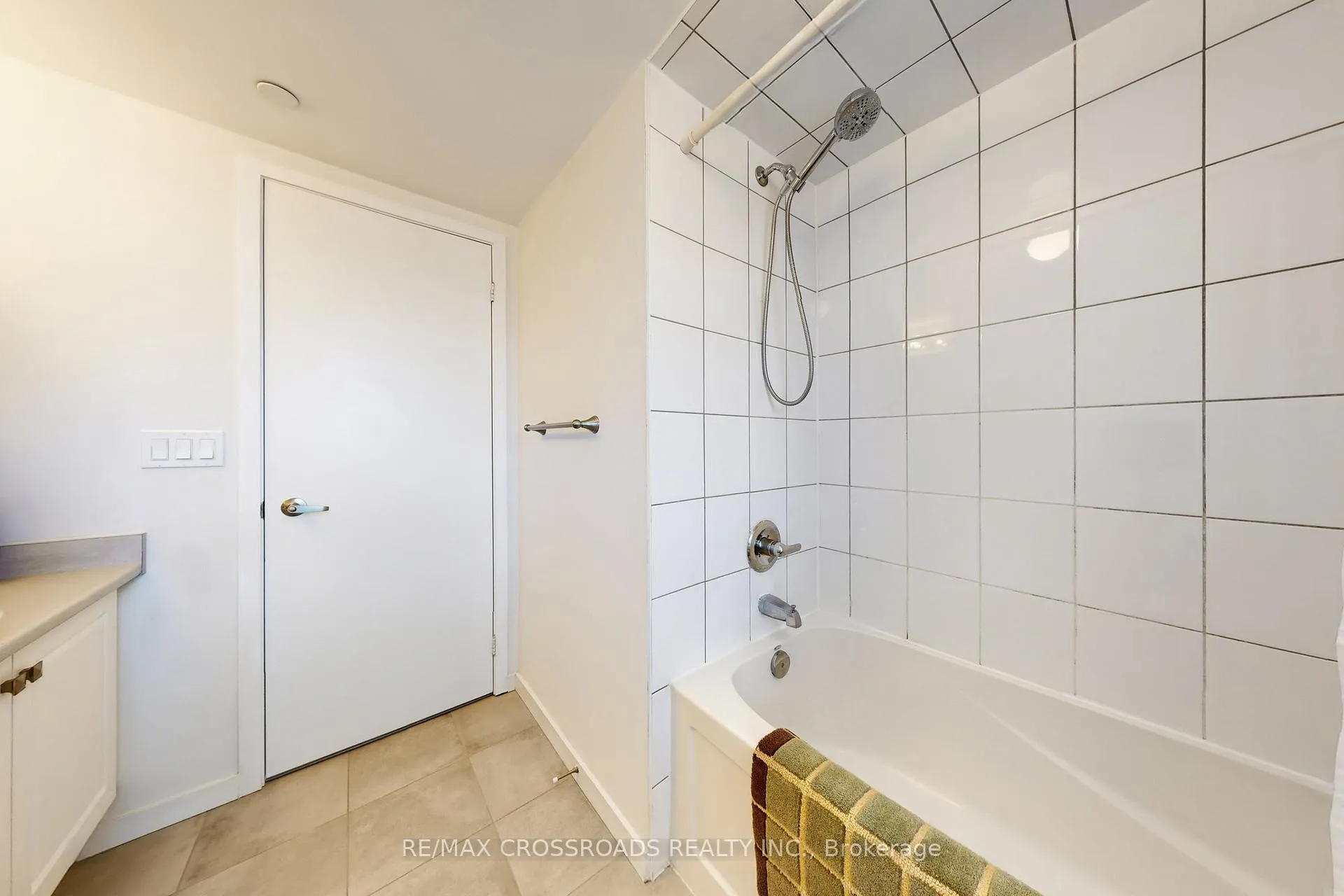 Photo 29 of Unit 10, 100 Alex Gardner Circle, Aurora, Aurora Village — HOMEH