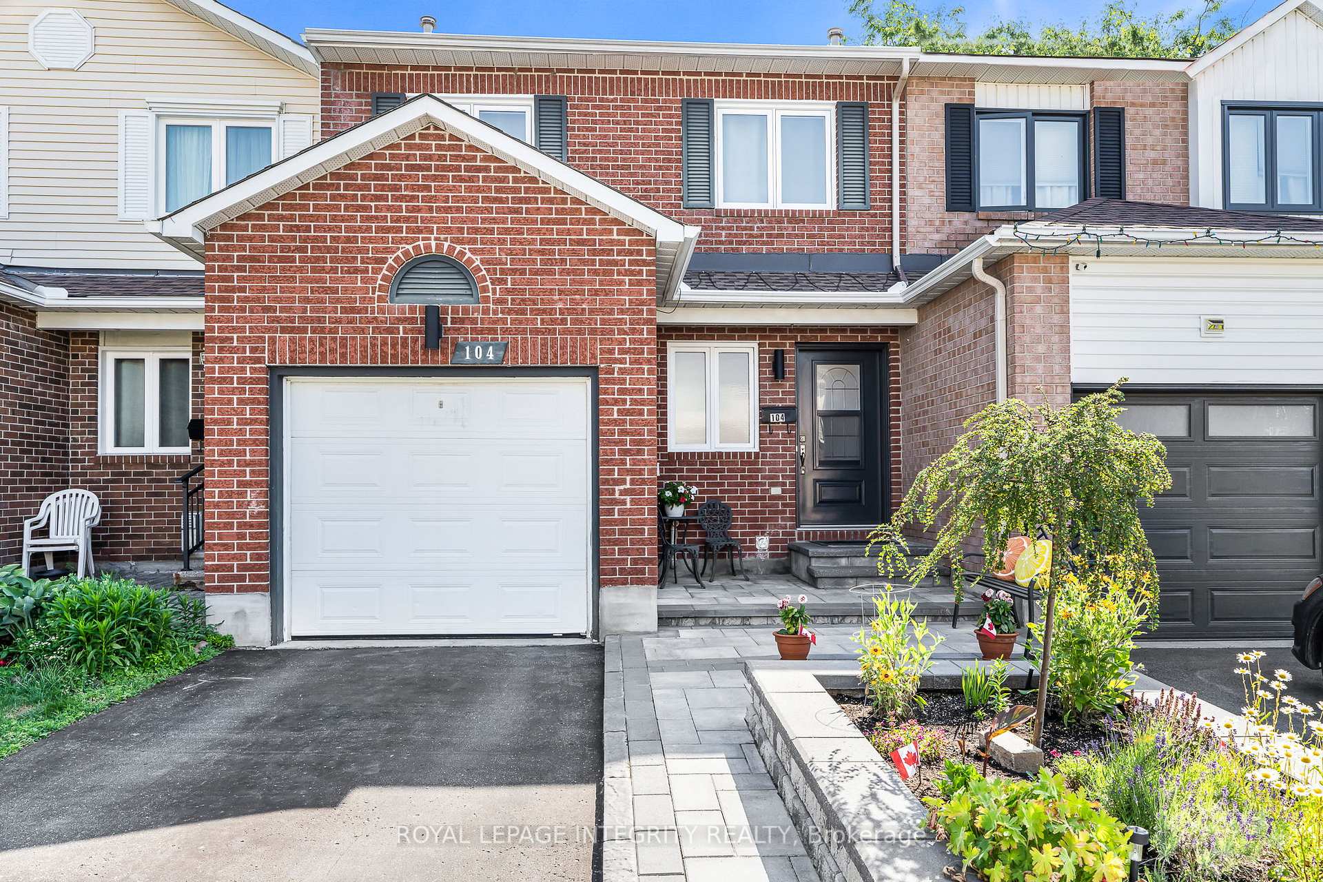 Front of Unit 37, 104 Claiborne Way