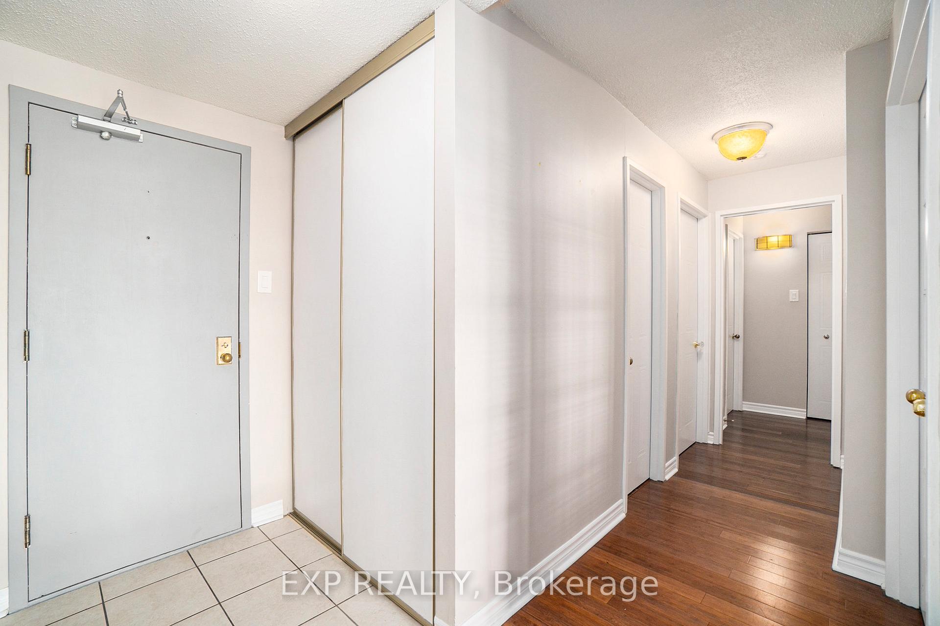 Photo 3 of Unit 1013, 80 Sandcastle Drive, Ottawa, Leslie Park — HOMEH