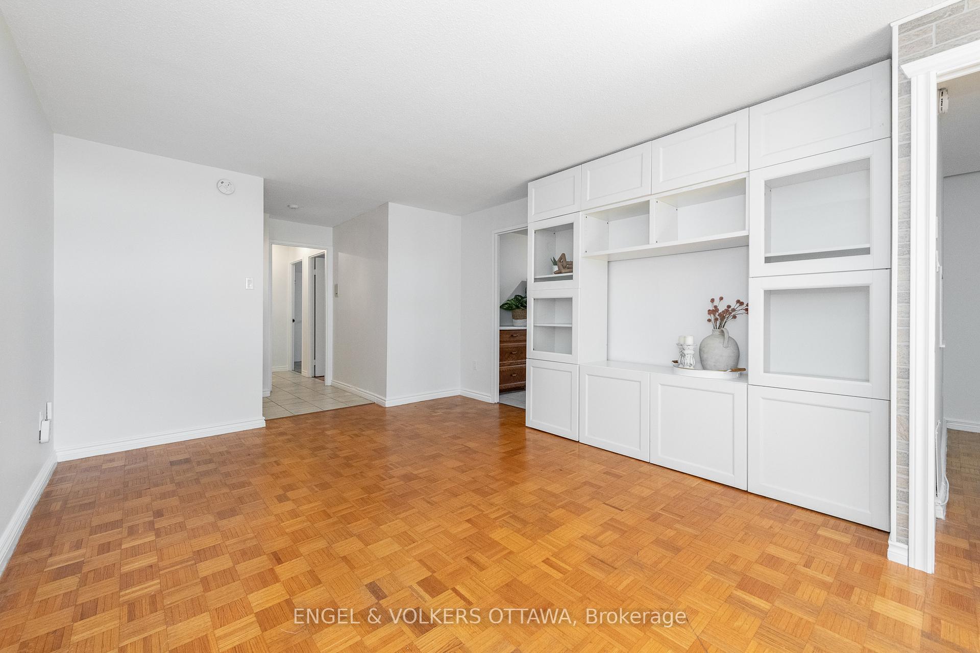 Photo 10 of Unit 8, 1356 Meadowlands Drive E, Ottawa, Borden Farm/Stewart Farm/Carleton Heights/Parkwood Hills — HOMEH