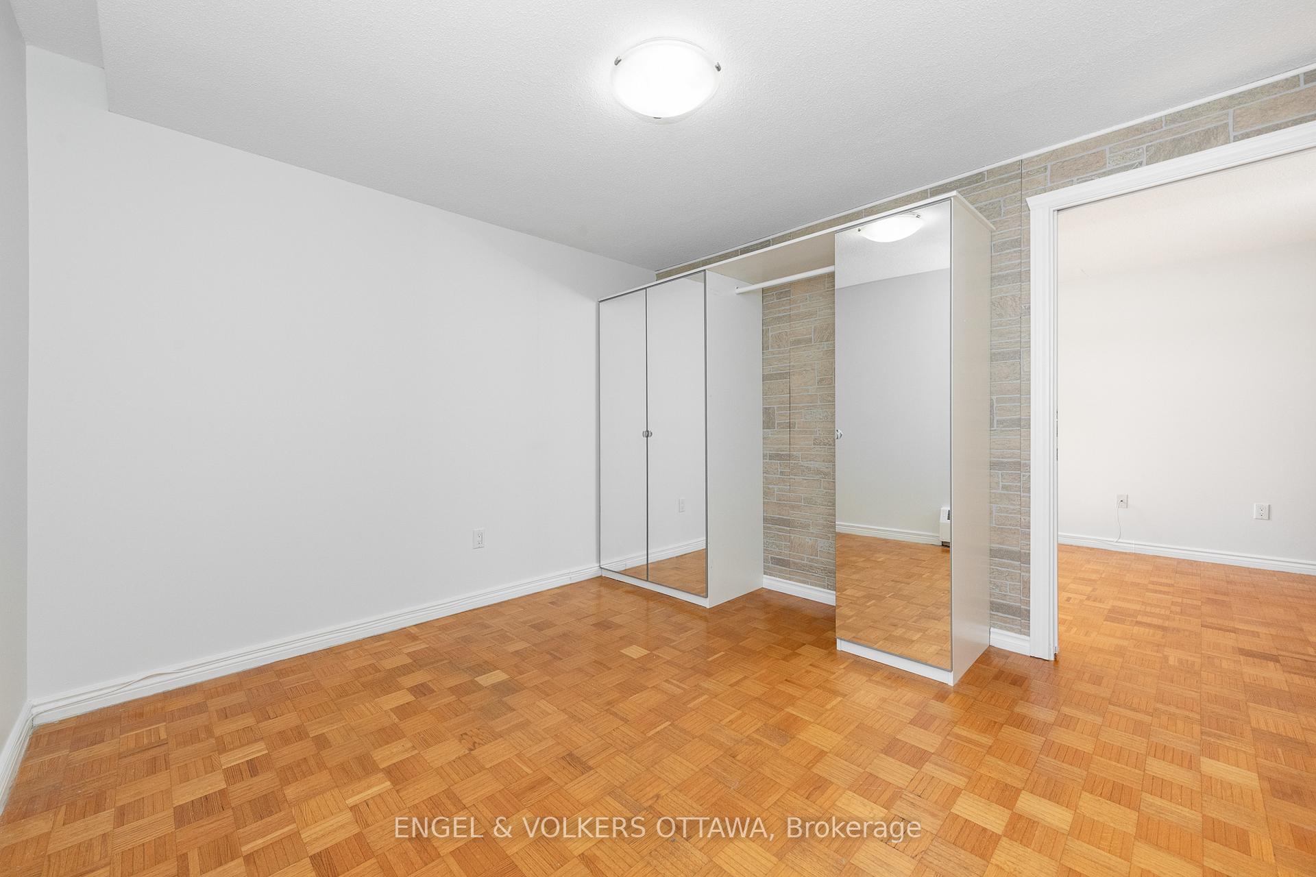 Photo 14 of Unit 8, 1356 Meadowlands Drive E, Ottawa, Borden Farm/Stewart Farm/Carleton Heights/Parkwood Hills — HOMEH