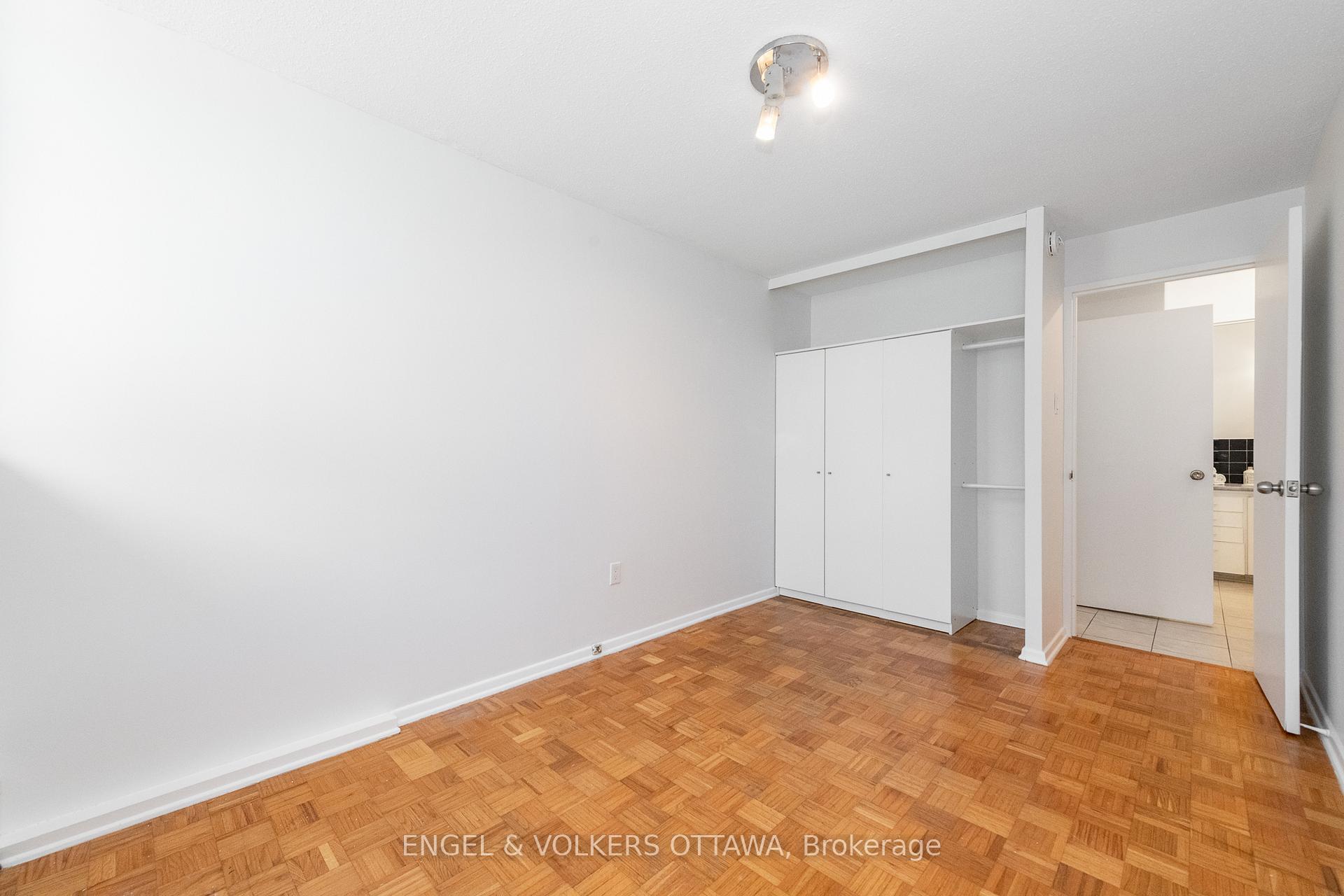 Photo 20 of Unit 8, 1356 Meadowlands Drive E, Ottawa, Borden Farm/Stewart Farm/Carleton Heights/Parkwood Hills — HOMEH