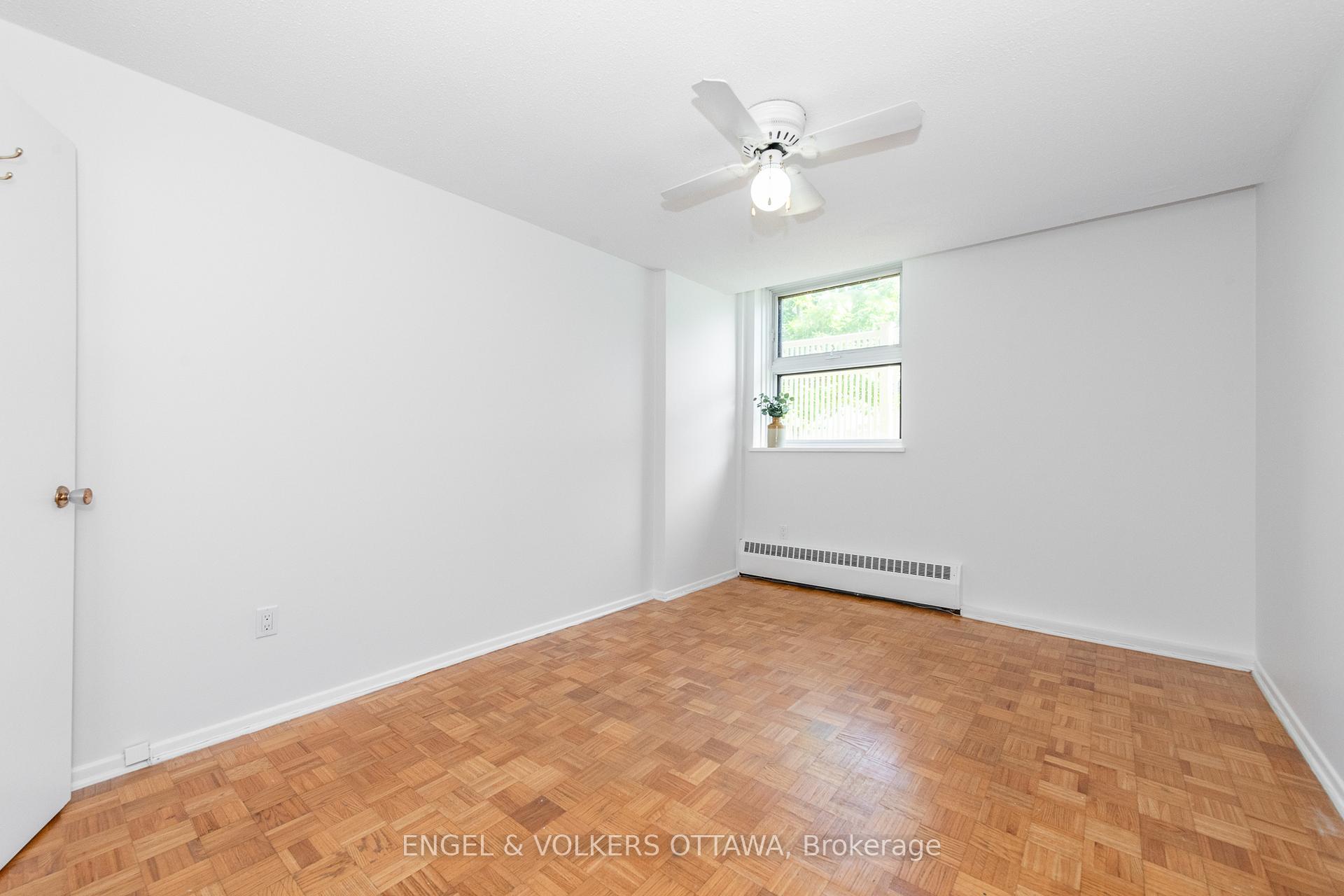 Photo 22 of Unit 8, 1356 Meadowlands Drive E, Ottawa, Borden Farm/Stewart Farm/Carleton Heights/Parkwood Hills — HOMEH