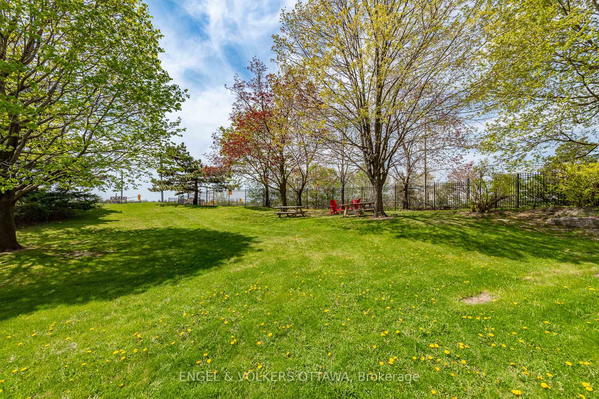 Photo 32 of Unit 8, 1356 Meadowlands Drive E, Ottawa, Borden Farm/Stewart Farm/Carleton Heights/Parkwood Hills — HOMEH