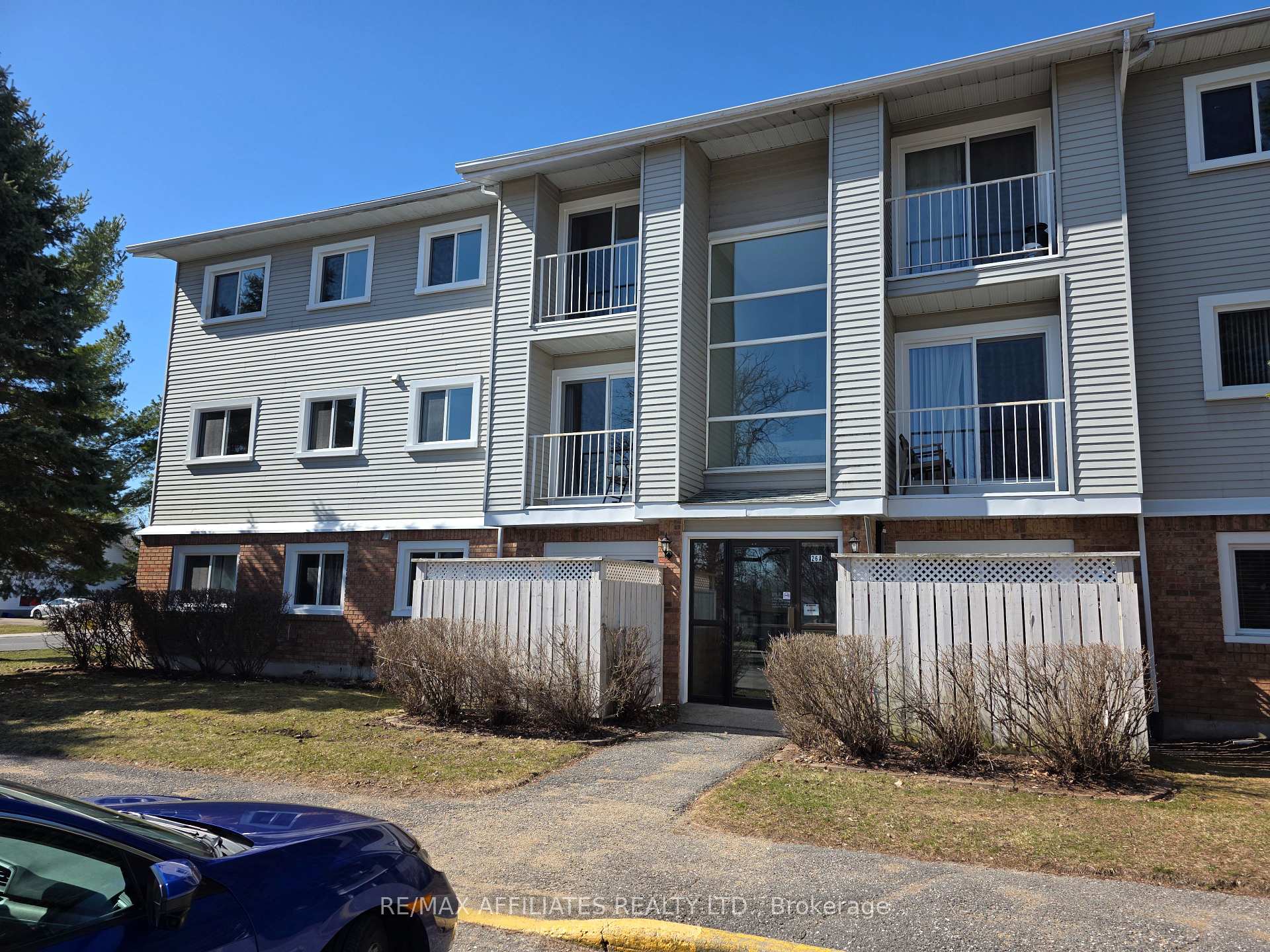 Front of Unit 301, 26 Pearl Street