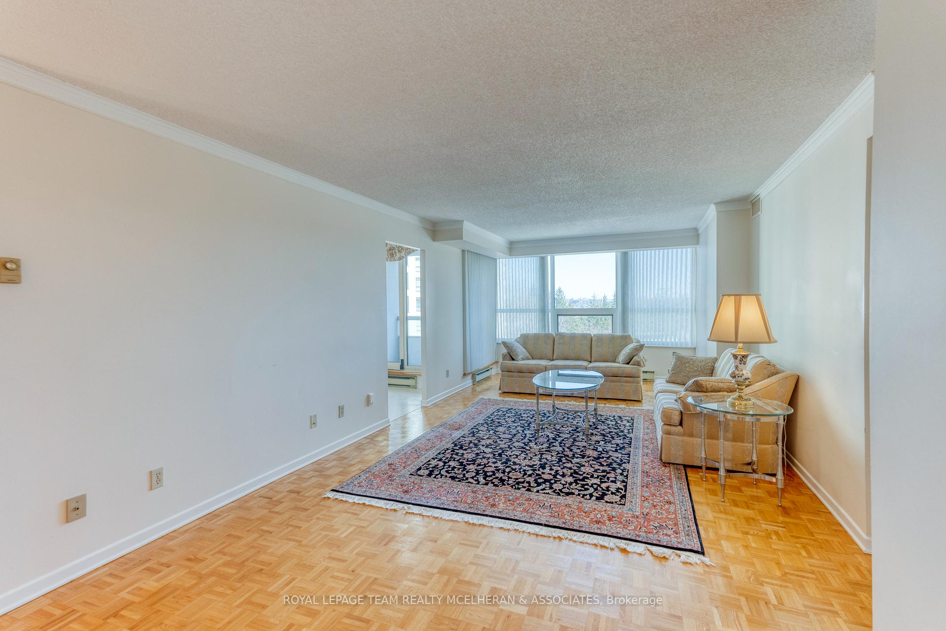 Photo 3 of Unit 403, 1510 Riverside Drive, Ottawa, Riverview Park — HOMEH
