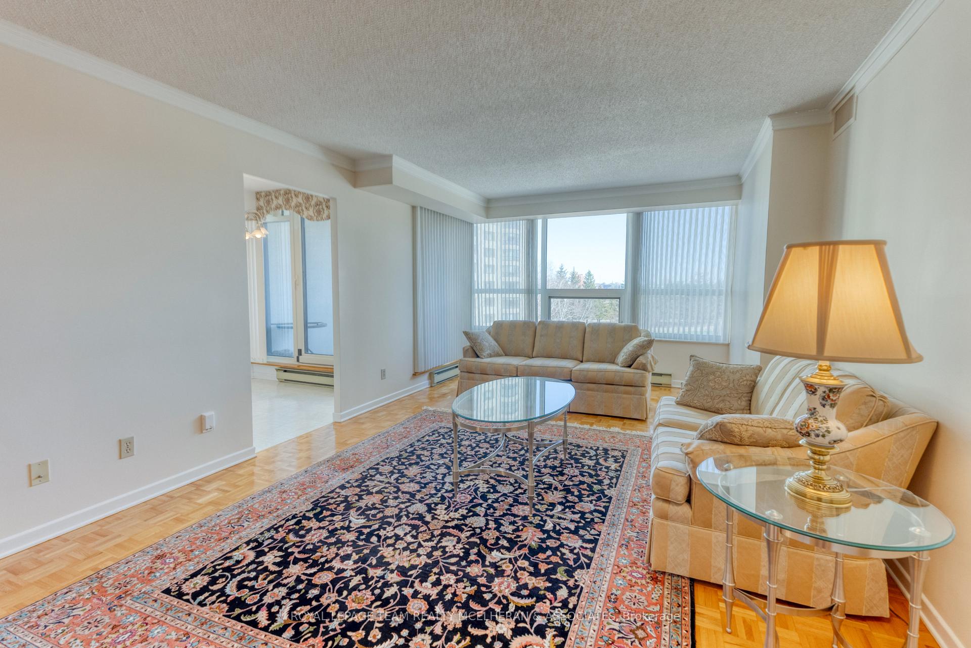 Photo 4 of Unit 403, 1510 Riverside Drive, Ottawa, Riverview Park — HOMEH
