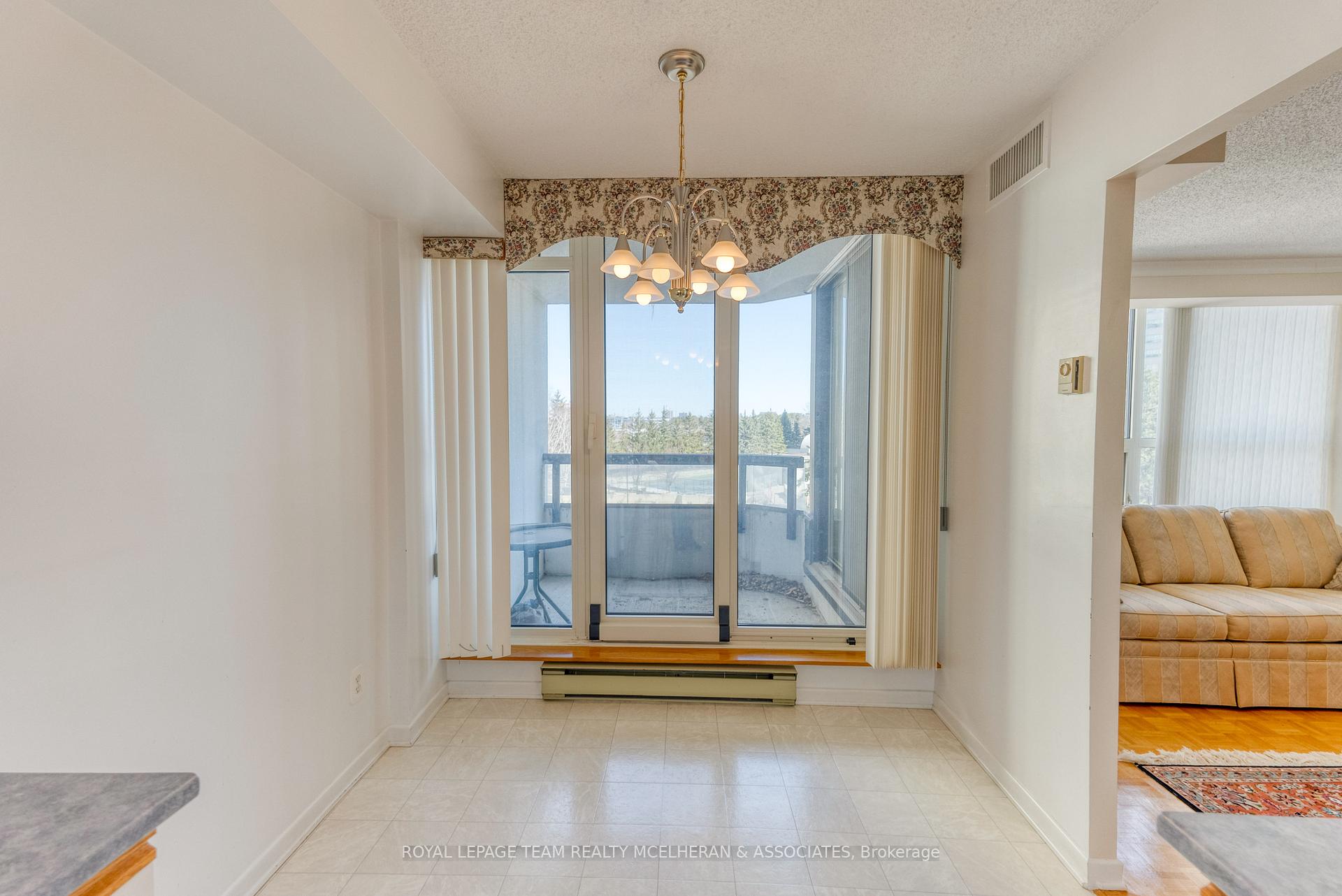 Photo 11 of Unit 403, 1510 Riverside Drive, Ottawa, Riverview Park — HOMEH