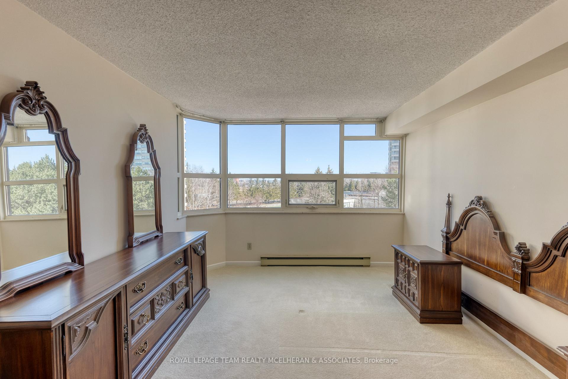 Photo 19 of Unit 403, 1510 Riverside Drive, Ottawa, Riverview Park — HOMEH