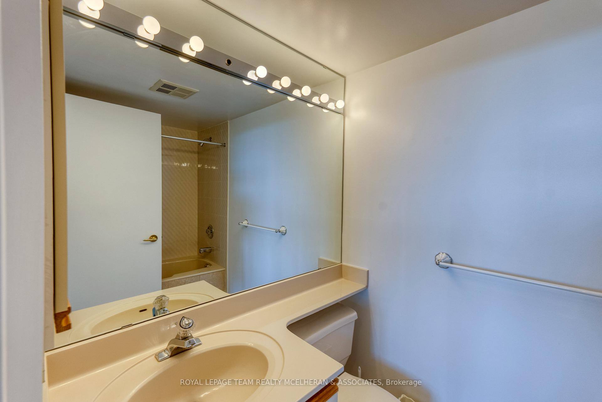 Photo 23 of Unit 403, 1510 Riverside Drive, Ottawa, Riverview Park — HOMEH