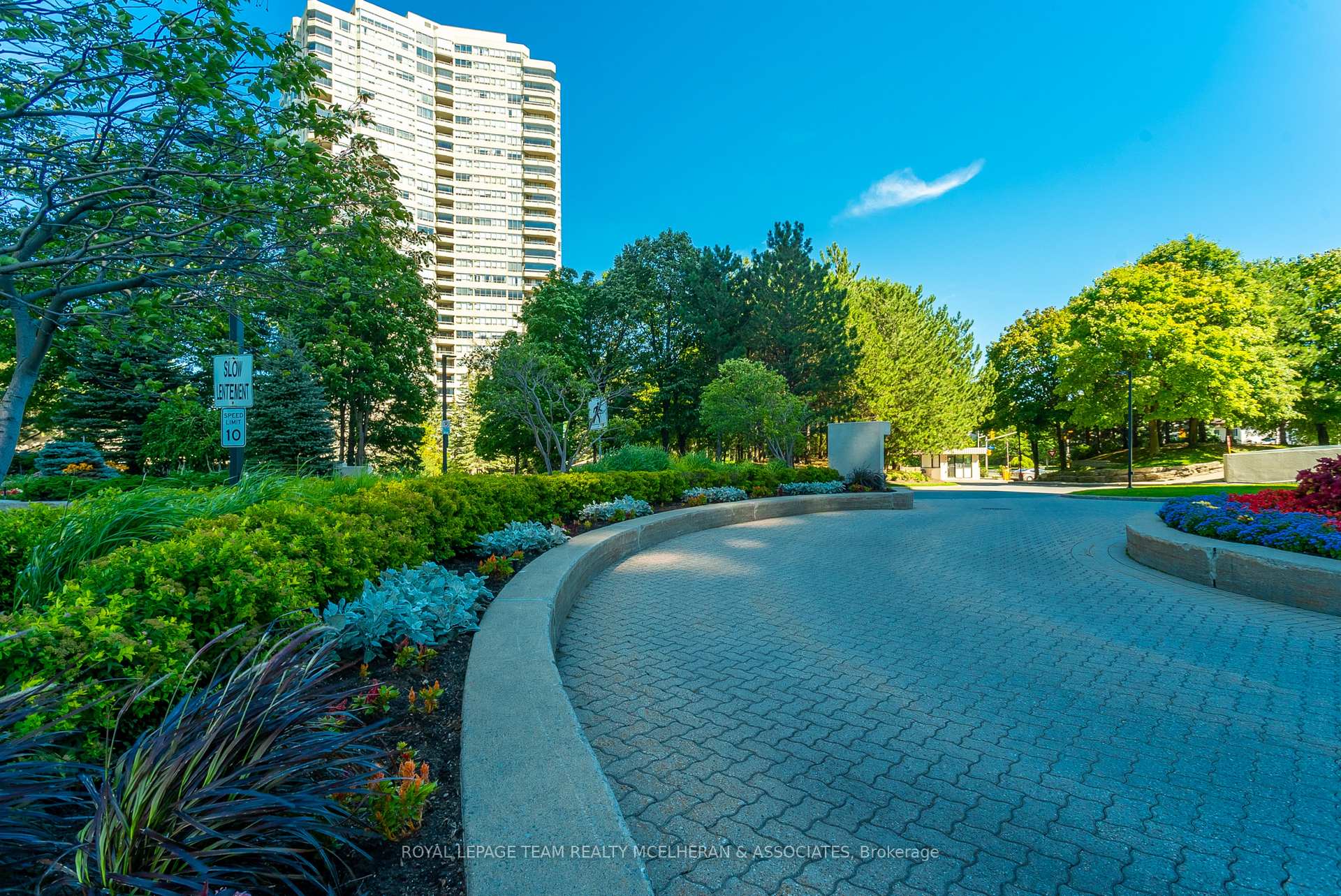 Photo 39 of Unit 403, 1510 Riverside Drive, Ottawa, Riverview Park — HOMEH