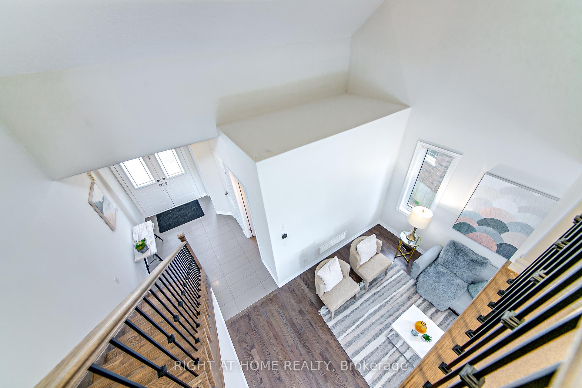 Photo 21 of 56 Megan Crescent, Barrie, 400 West — HOMEH