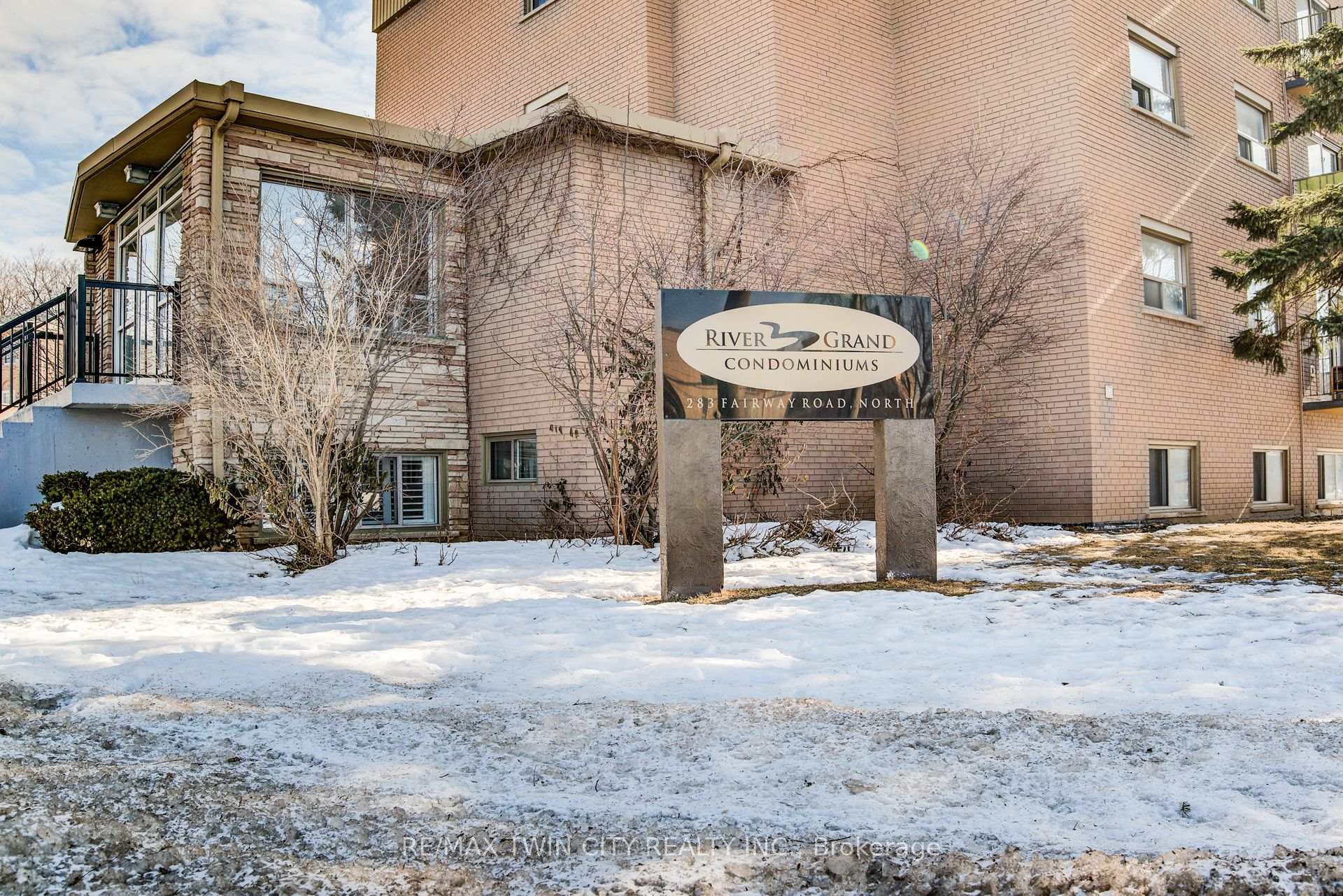 Photo 7 of Unit 202, 283 Fairway Road N, Kitchener — HOMEH