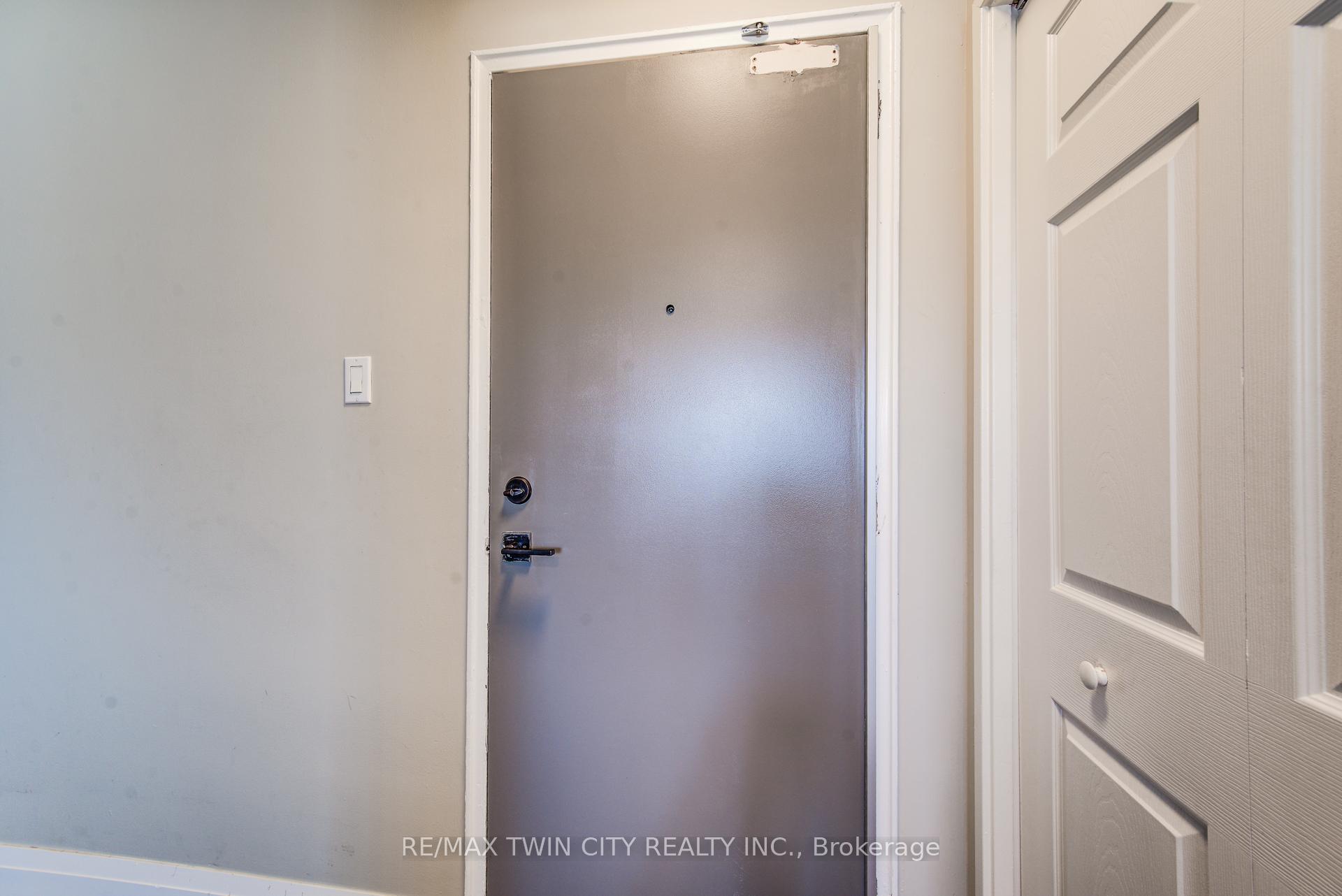 Photo 10 of Unit 202, 283 Fairway Road N, Kitchener — HOMEH