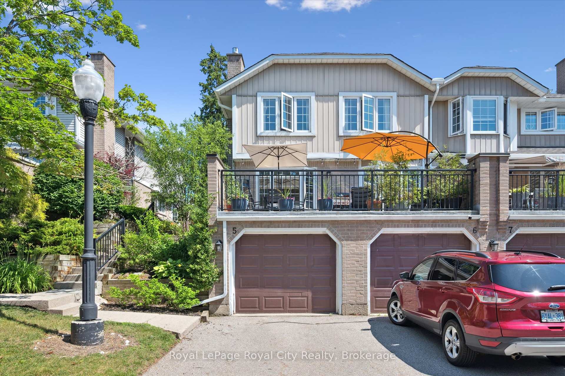 Photo 2 of Unit 5, 100 Woodlawn Road E, Guelph, Victoria North — HOMEH