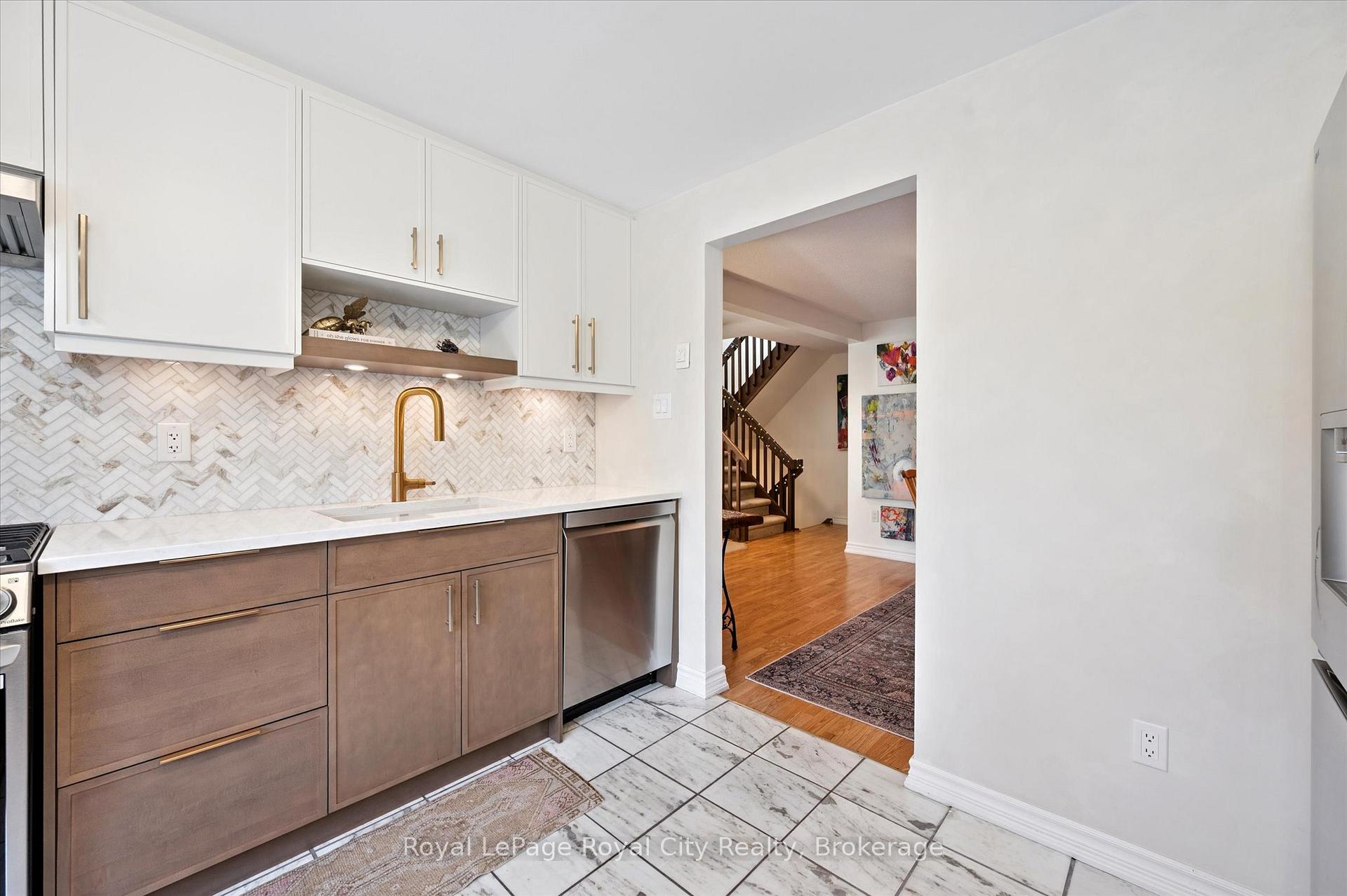 Photo 14 of Unit 5, 100 Woodlawn Road E, Guelph, Victoria North — HOMEH