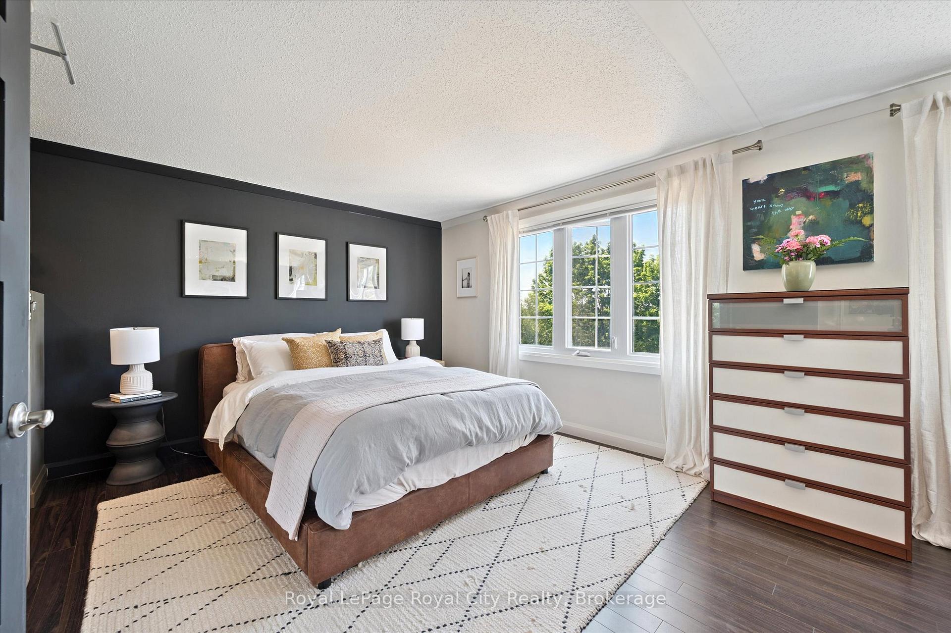 Photo 23 of Unit 5, 100 Woodlawn Road E, Guelph, Victoria North — HOMEH