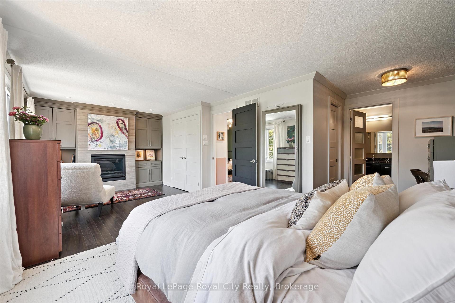 Photo 24 of Unit 5, 100 Woodlawn Road E, Guelph, Victoria North — HOMEH