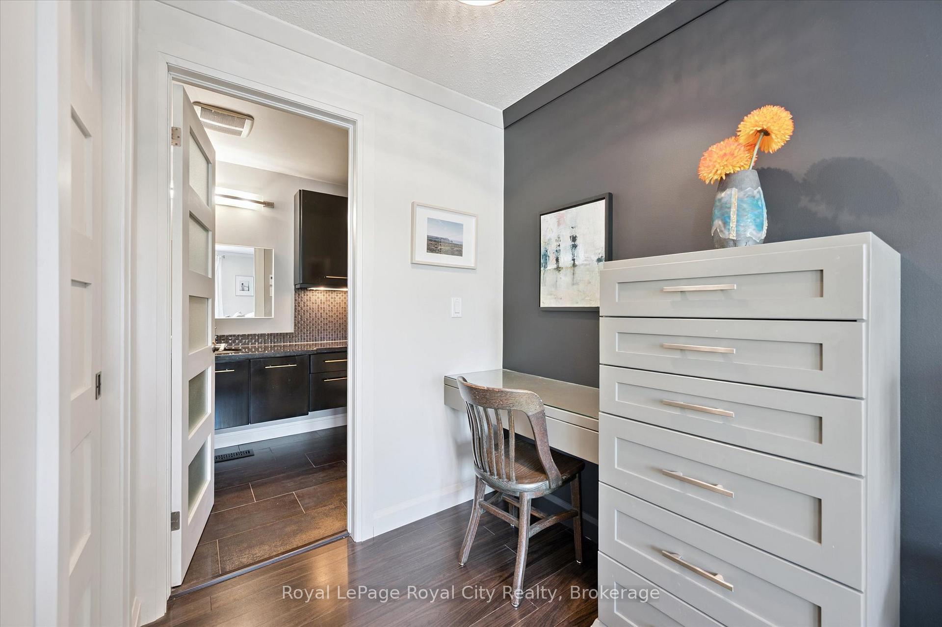 Photo 26 of Unit 5, 100 Woodlawn Road E, Guelph, Victoria North — HOMEH
