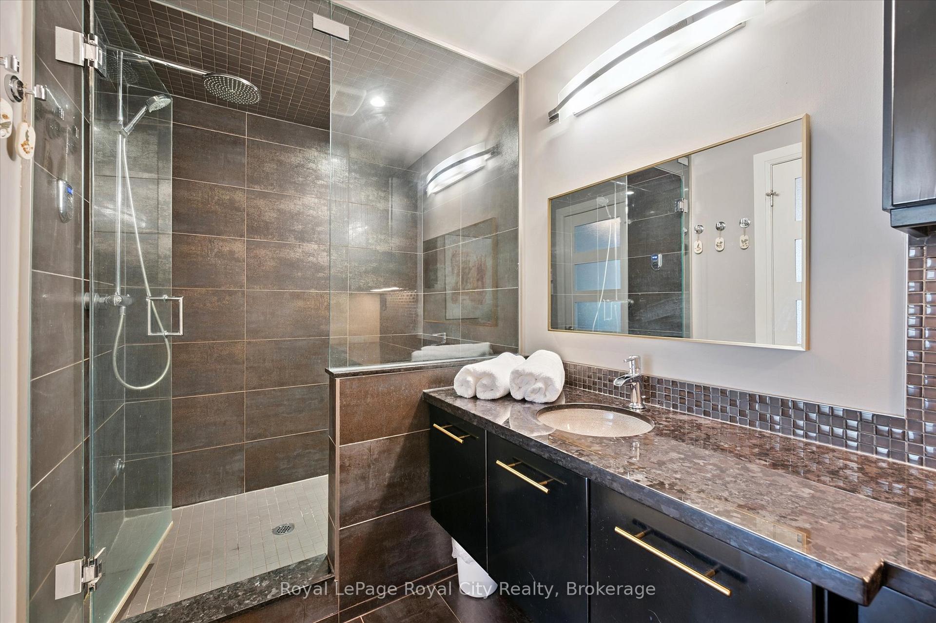 Photo 28 of Unit 5, 100 Woodlawn Road E, Guelph, Victoria North — HOMEH