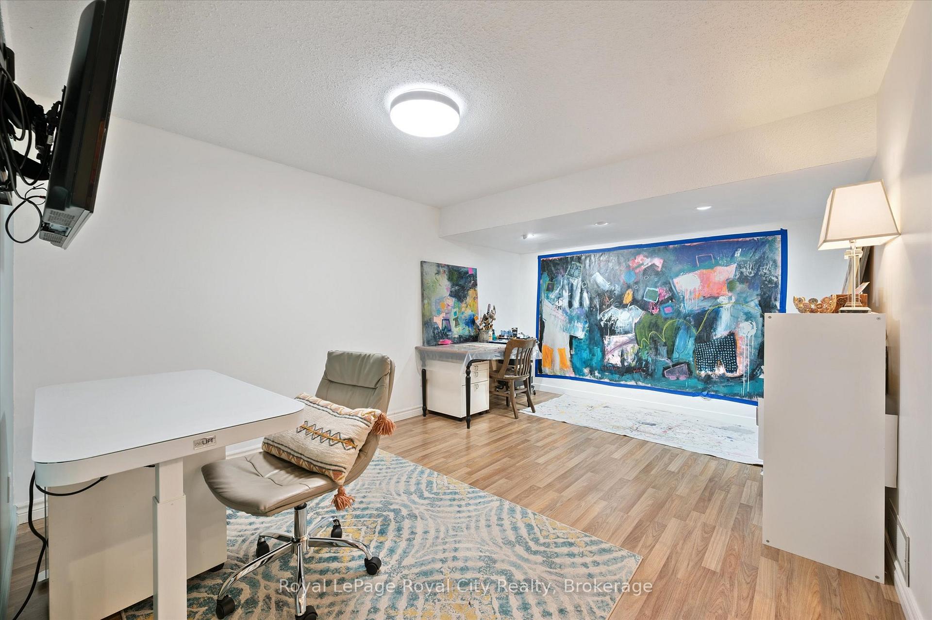Photo 29 of Unit 5, 100 Woodlawn Road E, Guelph, Victoria North — HOMEH