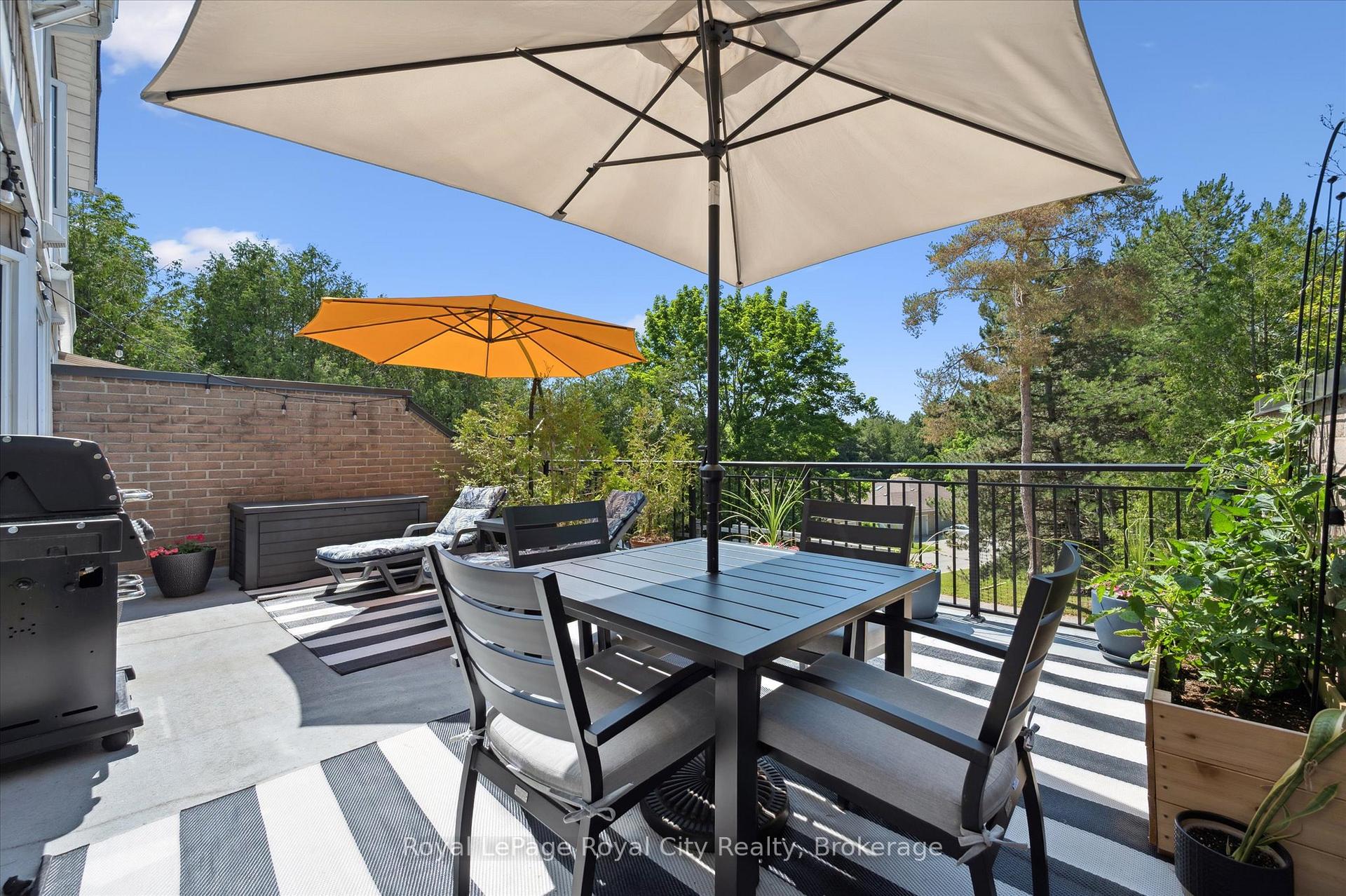 Photo 38 of Unit 5, 100 Woodlawn Road E, Guelph, Victoria North — HOMEH