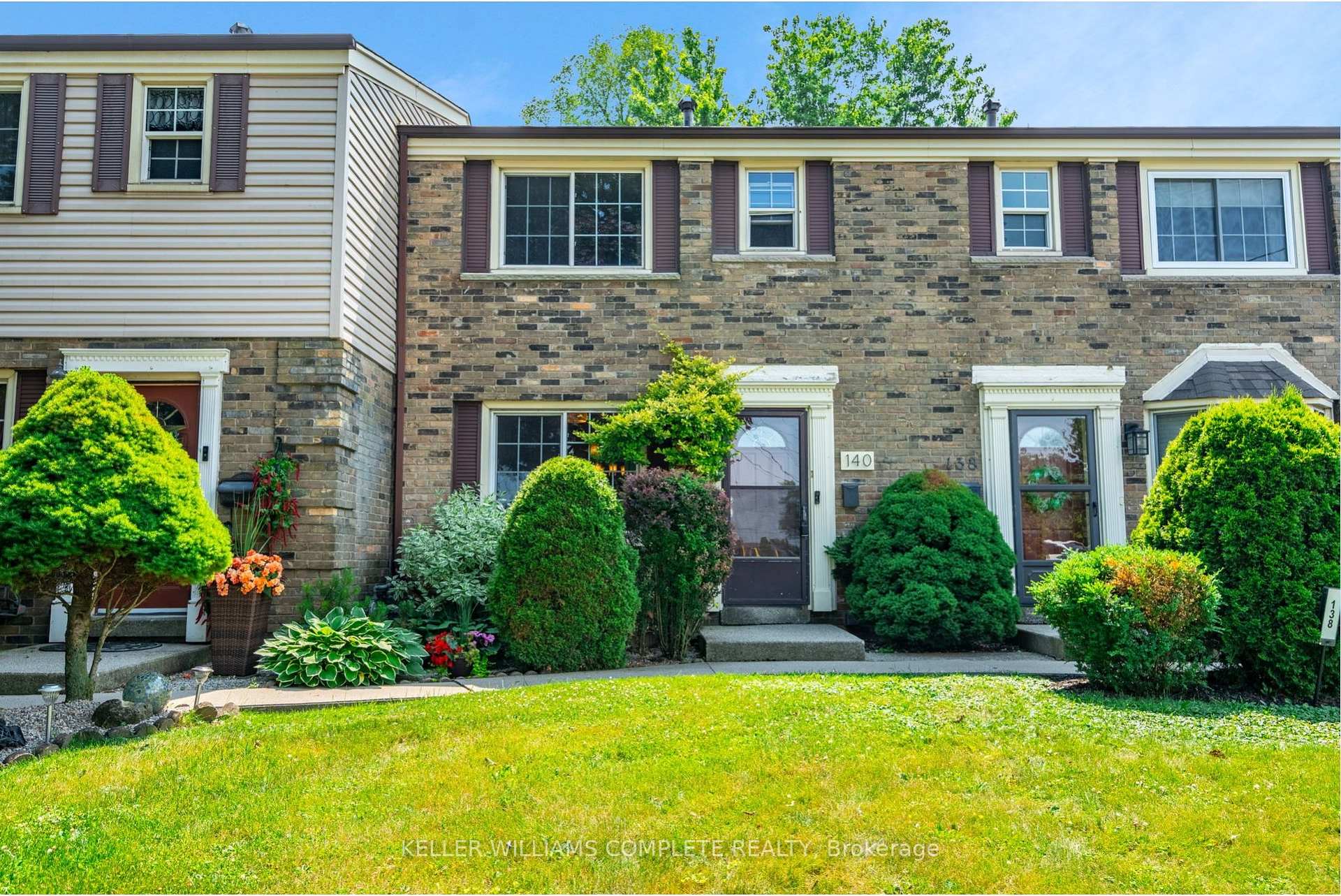 Photo 1 of 140 Victor Boulevard, Hamilton, Greeningdon — HOMEH