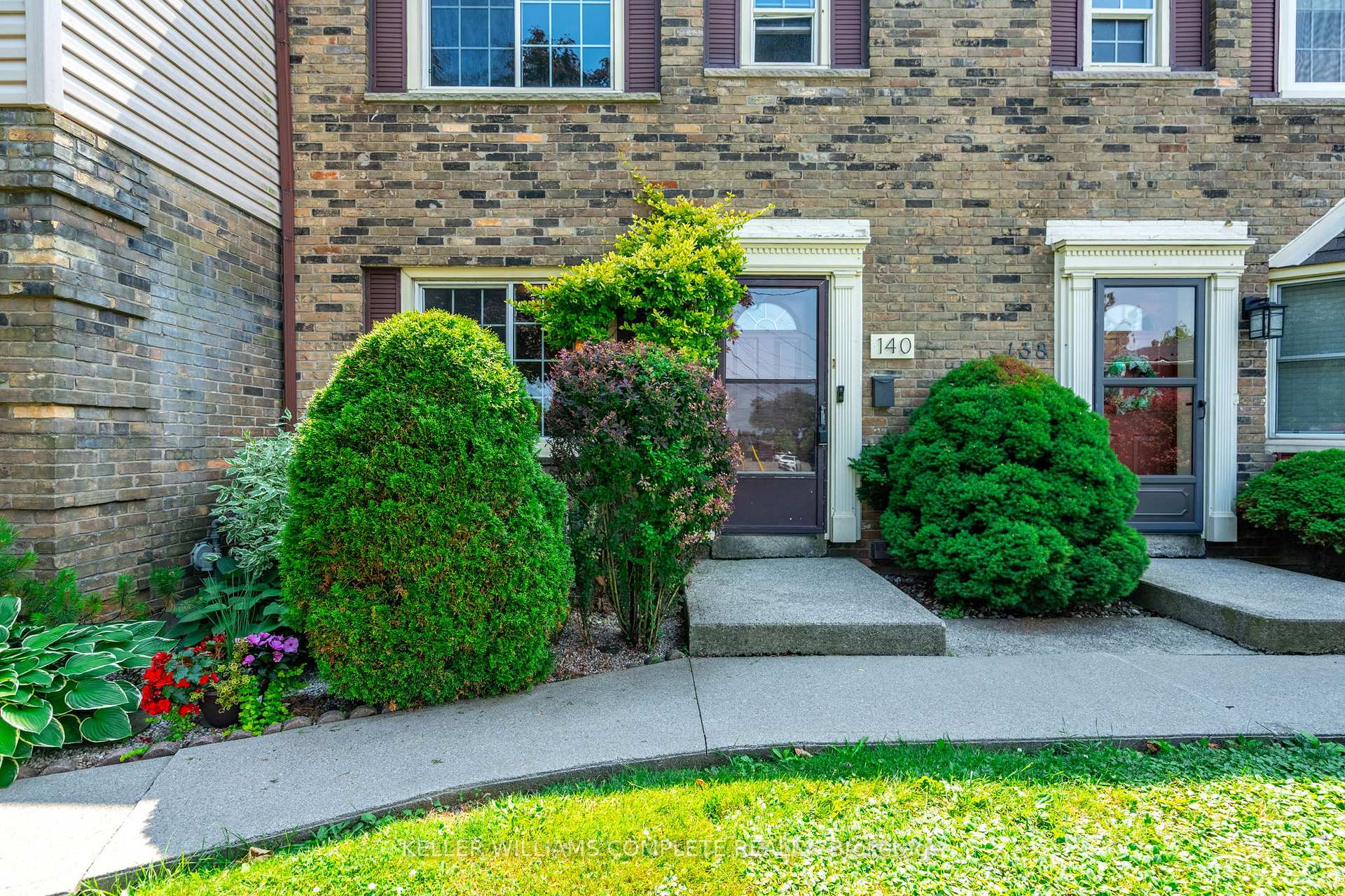 Photo 4 of 140 Victor Boulevard, Hamilton, Greeningdon — HOMEH