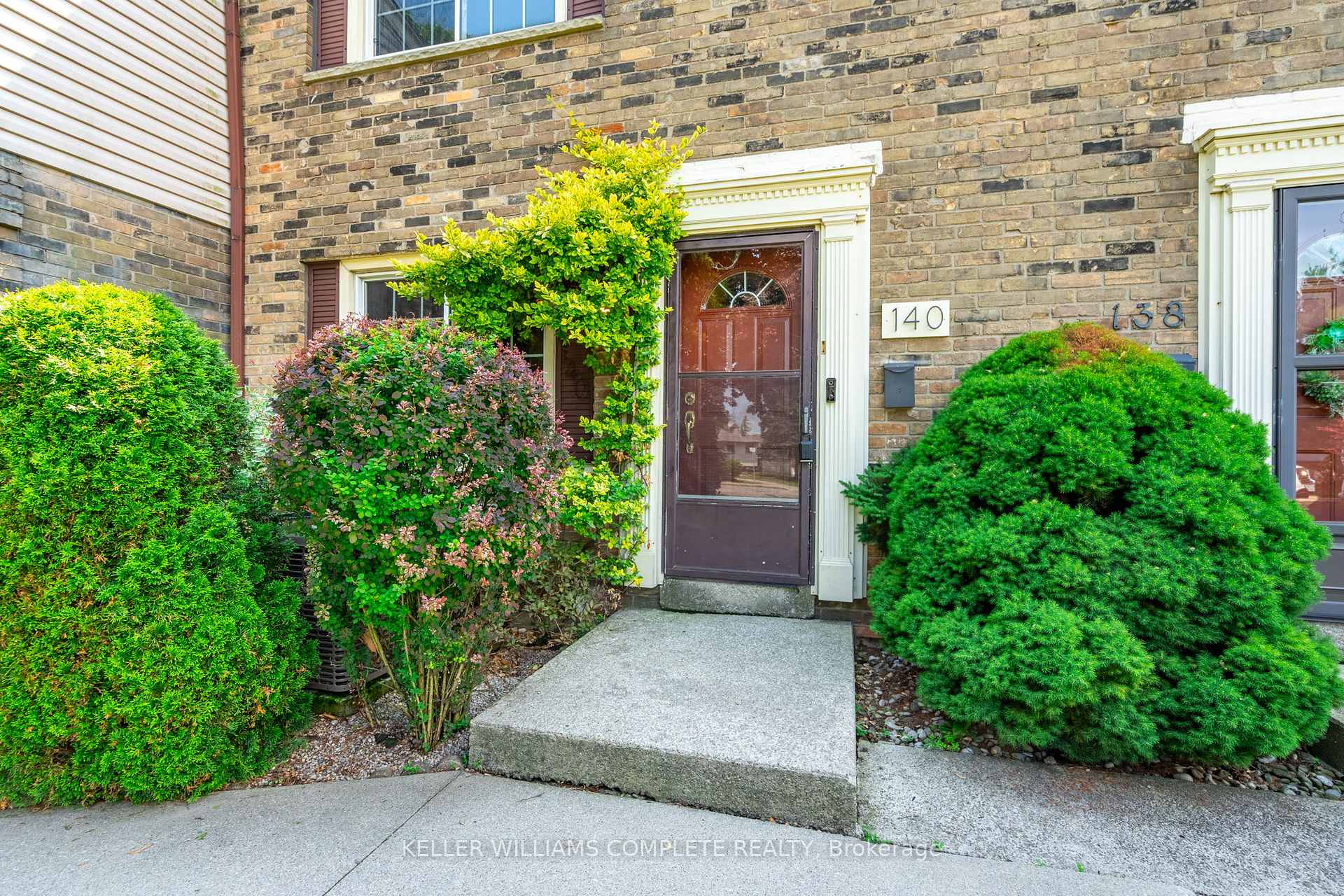 Photo 5 of 140 Victor Boulevard, Hamilton, Greeningdon — HOMEH