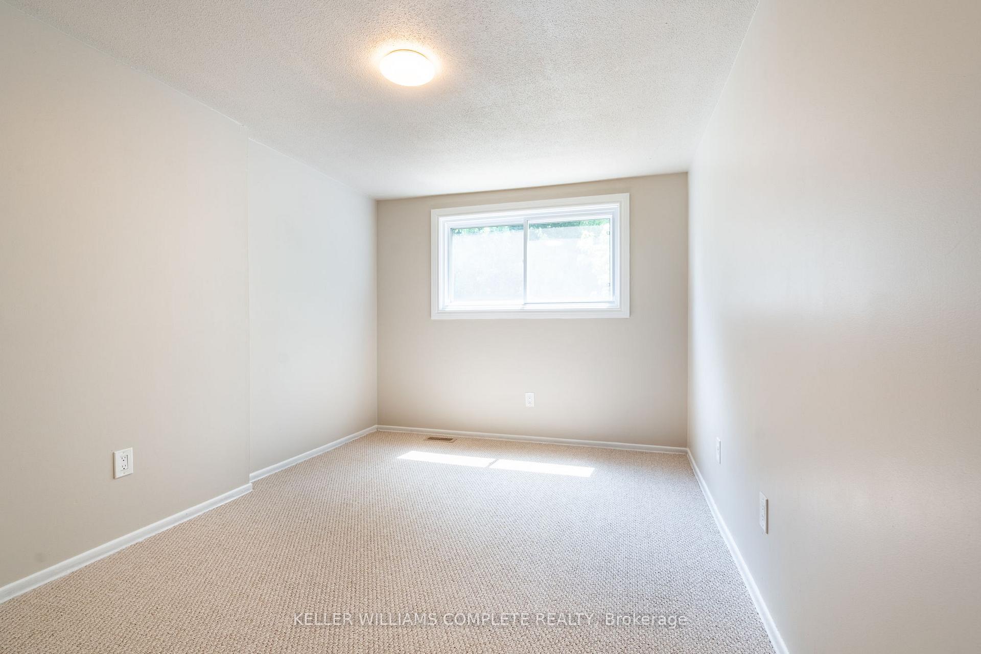 Photo 26 of 140 Victor Boulevard, Hamilton, Greeningdon — HOMEH