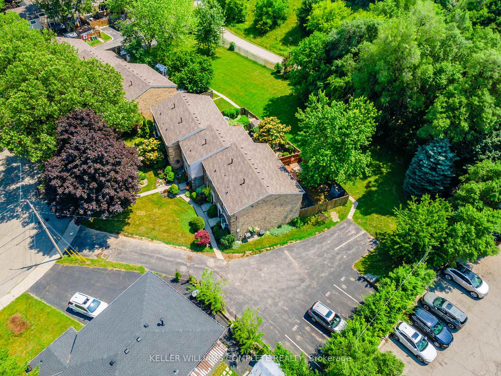 Photo 42 of 140 Victor Boulevard, Hamilton, Greeningdon — HOMEH