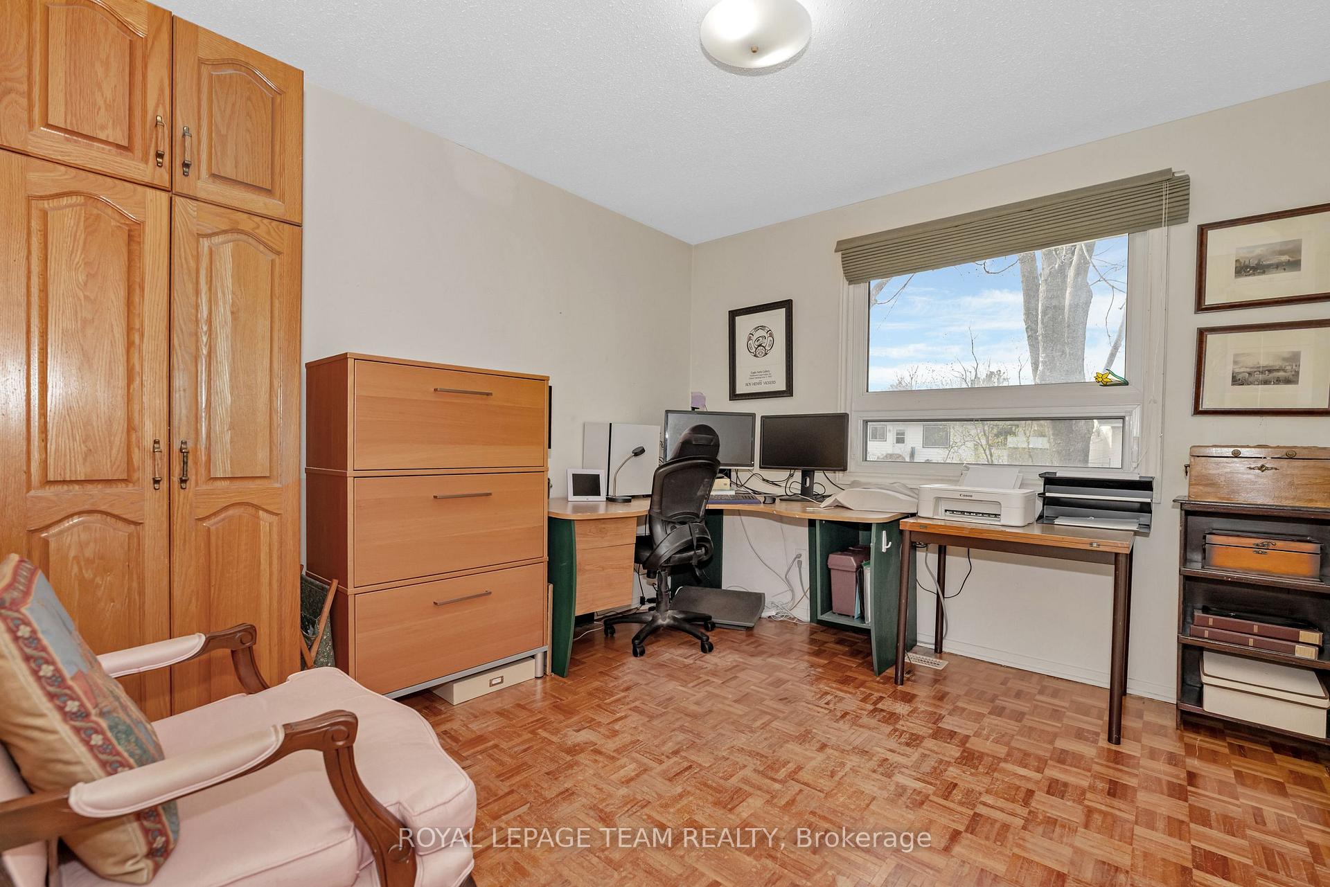 Photo 18 of 1443 Rainbow Crescent, Ottawa, Carson Grove — HOMEH