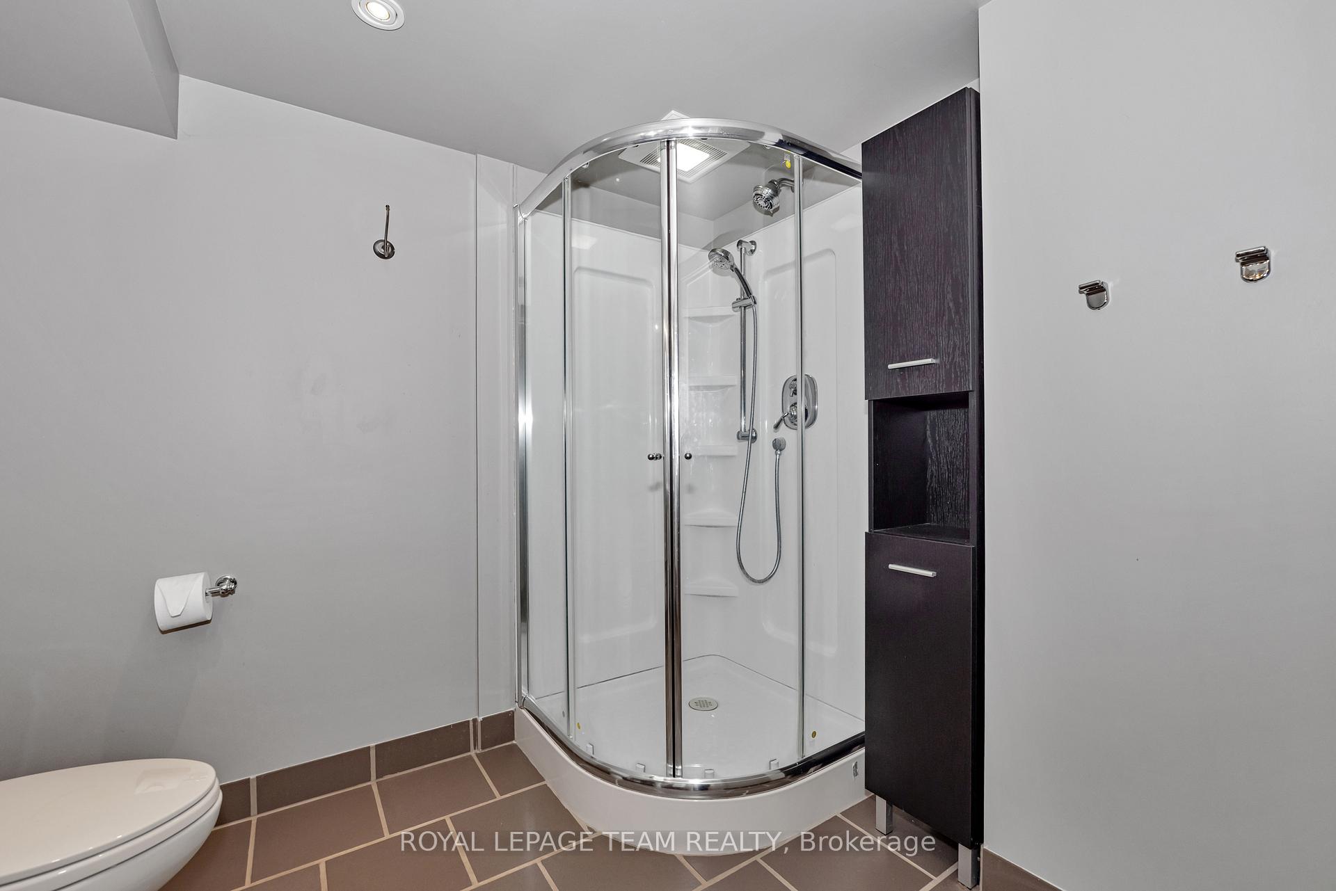 Photo 25 of 1443 Rainbow Crescent, Ottawa, Carson Grove — HOMEH