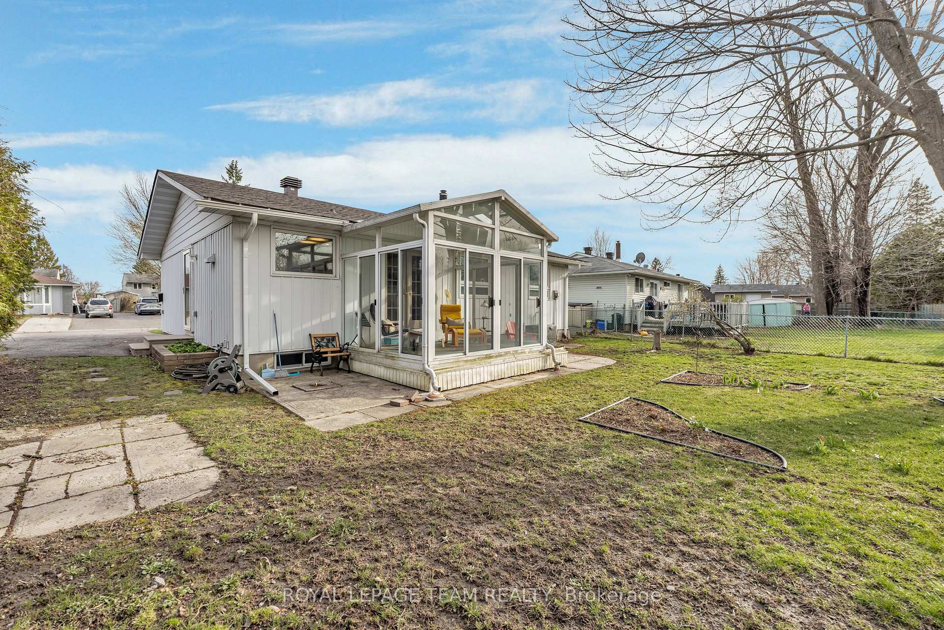Photo 31 of 1443 Rainbow Crescent, Ottawa, Carson Grove — HOMEH
