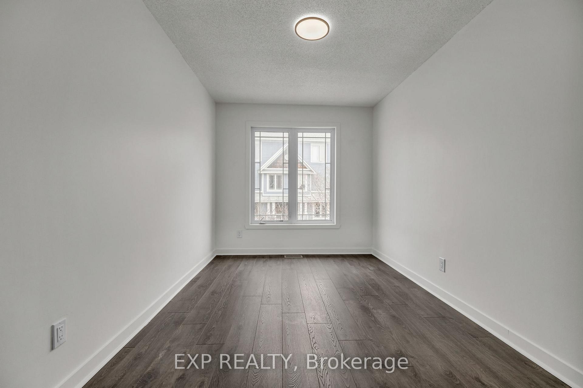 Photo 26 of 423 Hillsboro Private, Ottawa, Kanata - Emerald Meadows/Trailwest — HOMEH