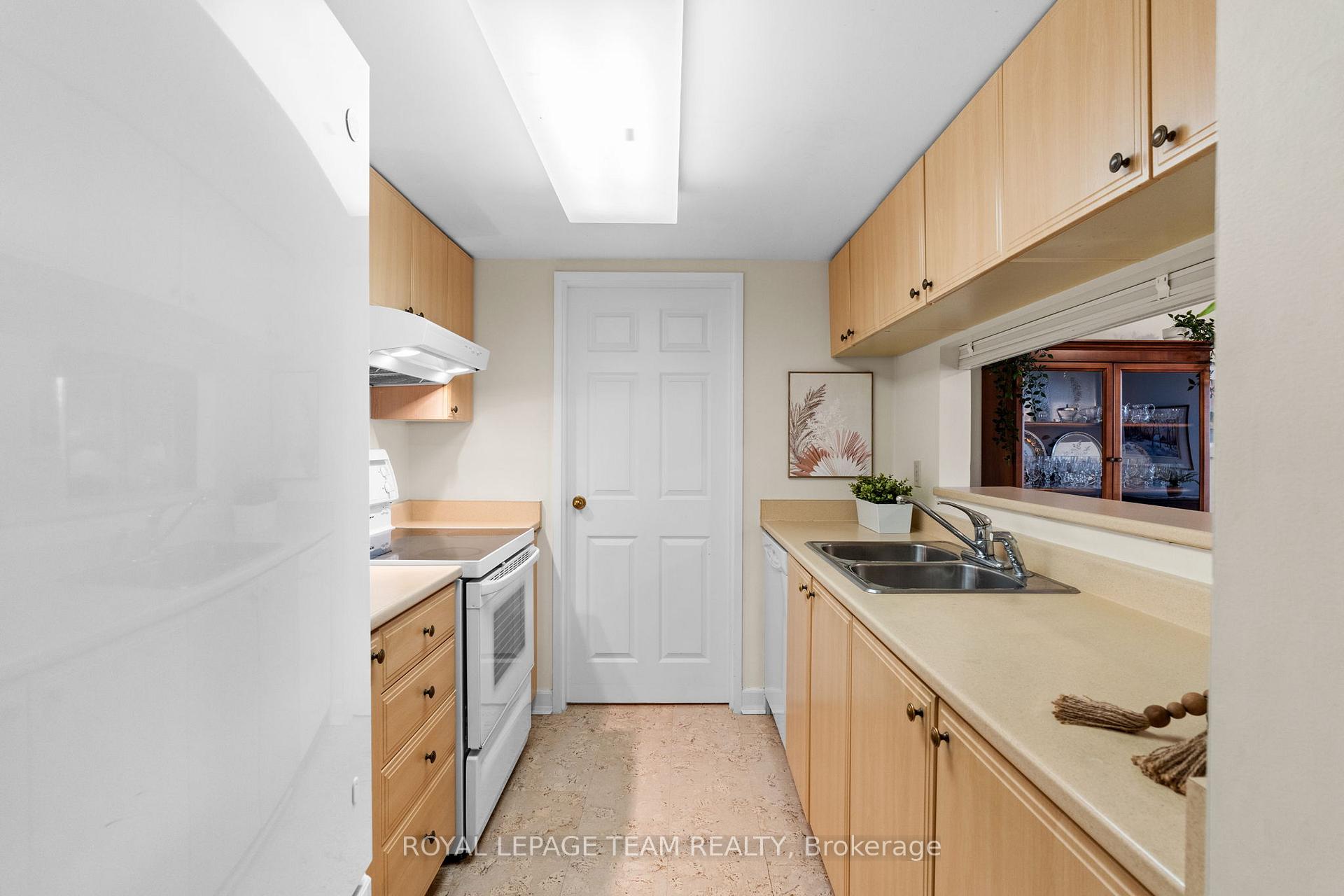 Photo 8 of Unit 504, 2019 Carling Avenue, Ottawa, Carlingwood — HOMEH
