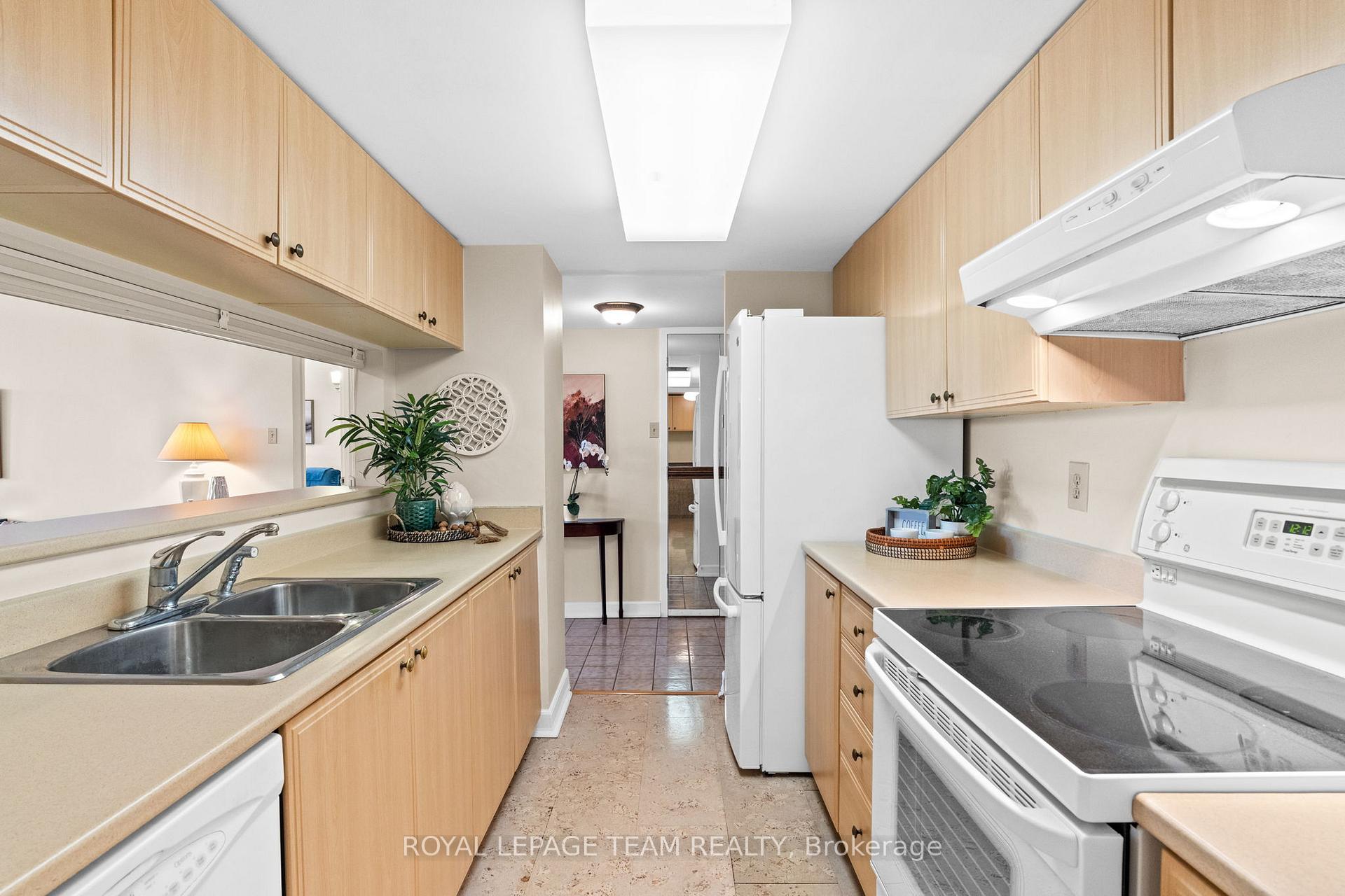 Photo 11 of Unit 504, 2019 Carling Avenue, Ottawa, Carlingwood — HOMEH