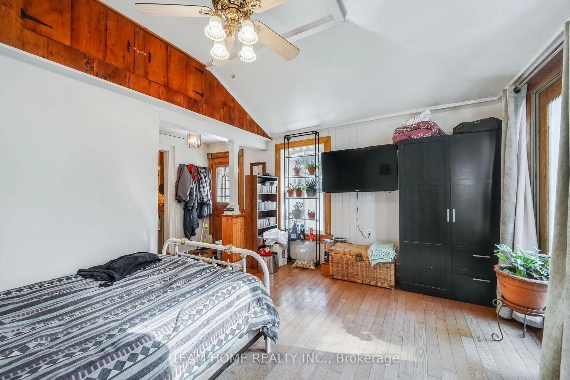 Photo 23 of 3 Dundas Street E, Erin — HOMEH