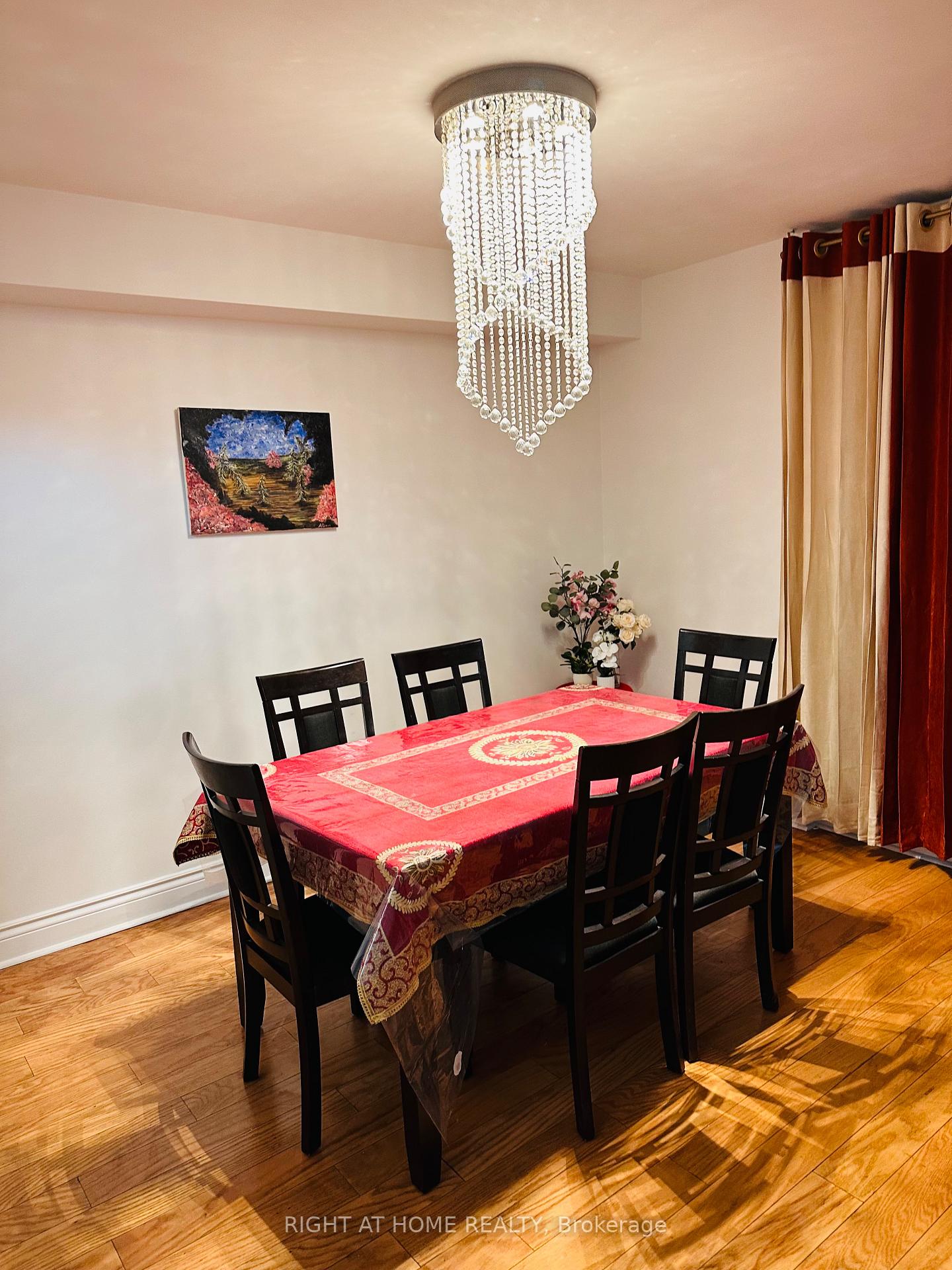 Photo 4 of Unit 1204, 5 Massey Square, Toronto, Crescent Town — HOMEH