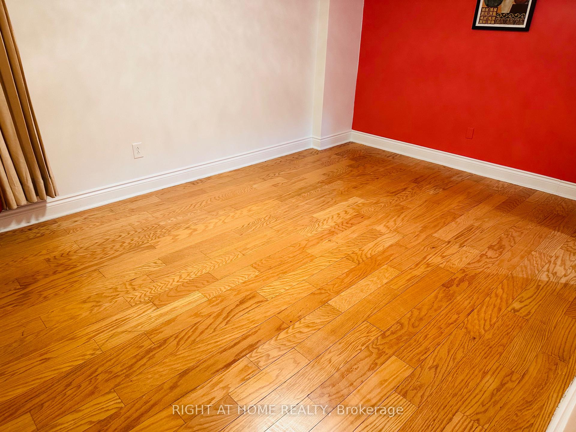 Photo 7 of Unit 1204, 5 Massey Square, Toronto, Crescent Town — HOMEH