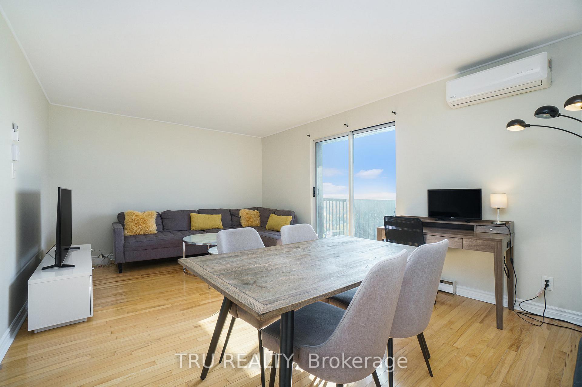 Photo 5 of Unit PH8, 900 Dynes Road, Ottawa, Carleton Square — HOMEH