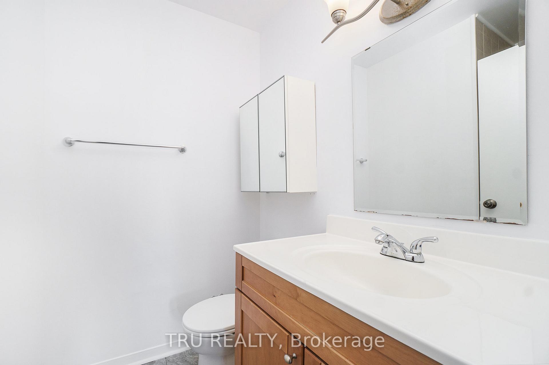 Photo 11 of Unit PH8, 900 Dynes Road, Ottawa, Carleton Square — HOMEH