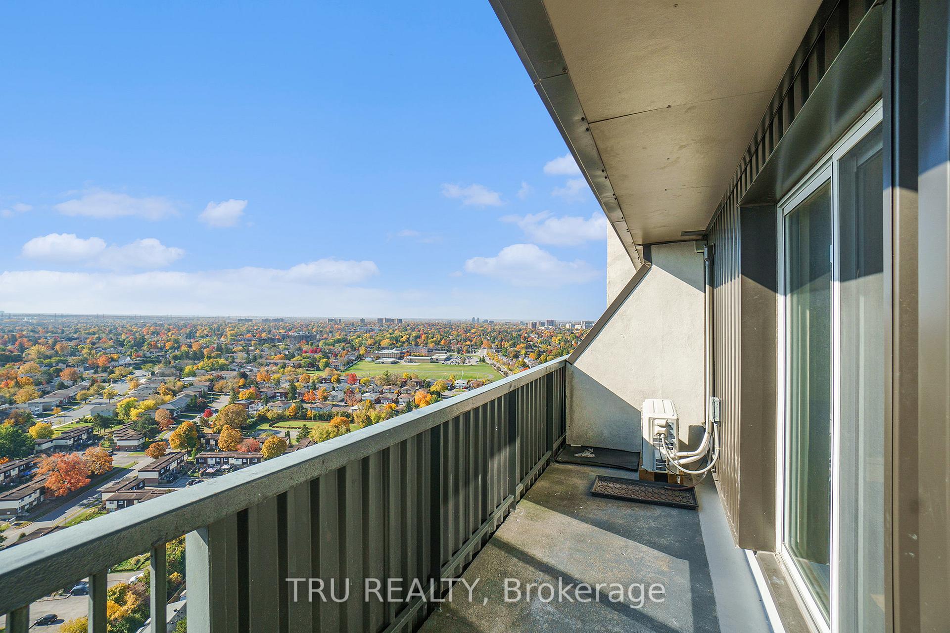 Photo 15 of Unit PH8, 900 Dynes Road, Ottawa, Carleton Square — HOMEH