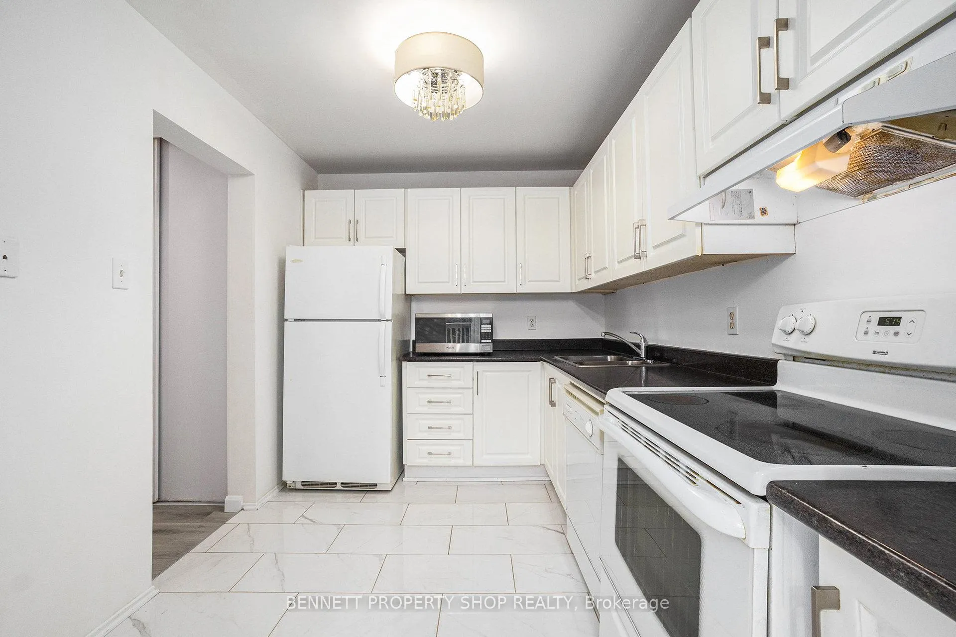 Photo 6 of Unit 105, 1585 Goth Avenue, Ottawa, Sawmill Creek/Timbermill — HOMEH