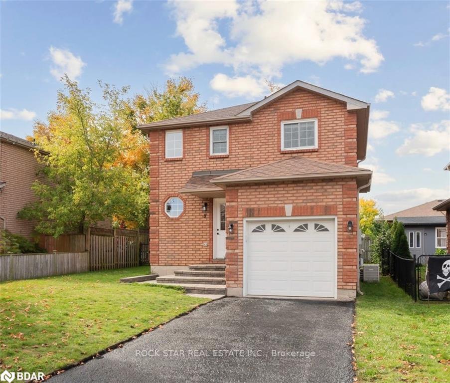 Photo 1 of 8 Ginger Drive, Barrie, Holly — HOMEH