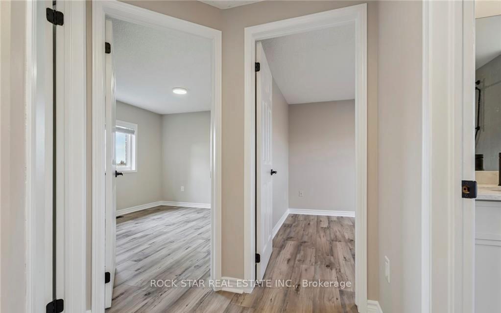 Photo 6 of 8 Ginger Drive, Barrie, Holly — HOMEH