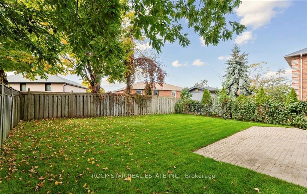 Photo 19 of 8 Ginger Drive, Barrie, Holly — HOMEH